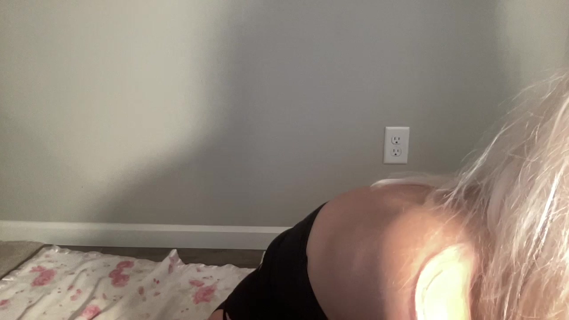 Gallery image thumbnail from BritneyMonroe's myfreecams stream on, 12/08/2025, 19:23 image 1 of 20