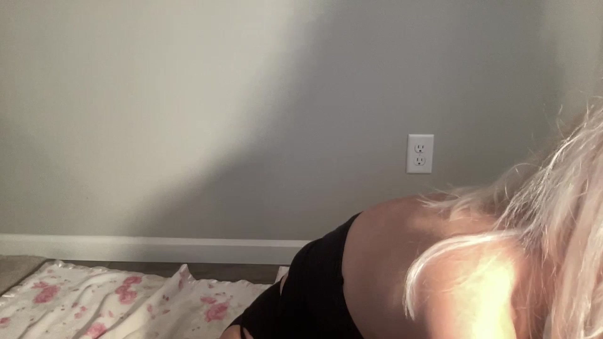 Gallery image thumbnail from BritneyMonroe's myfreecams stream on, 12/08/2025, 19:23 image 2 of 20