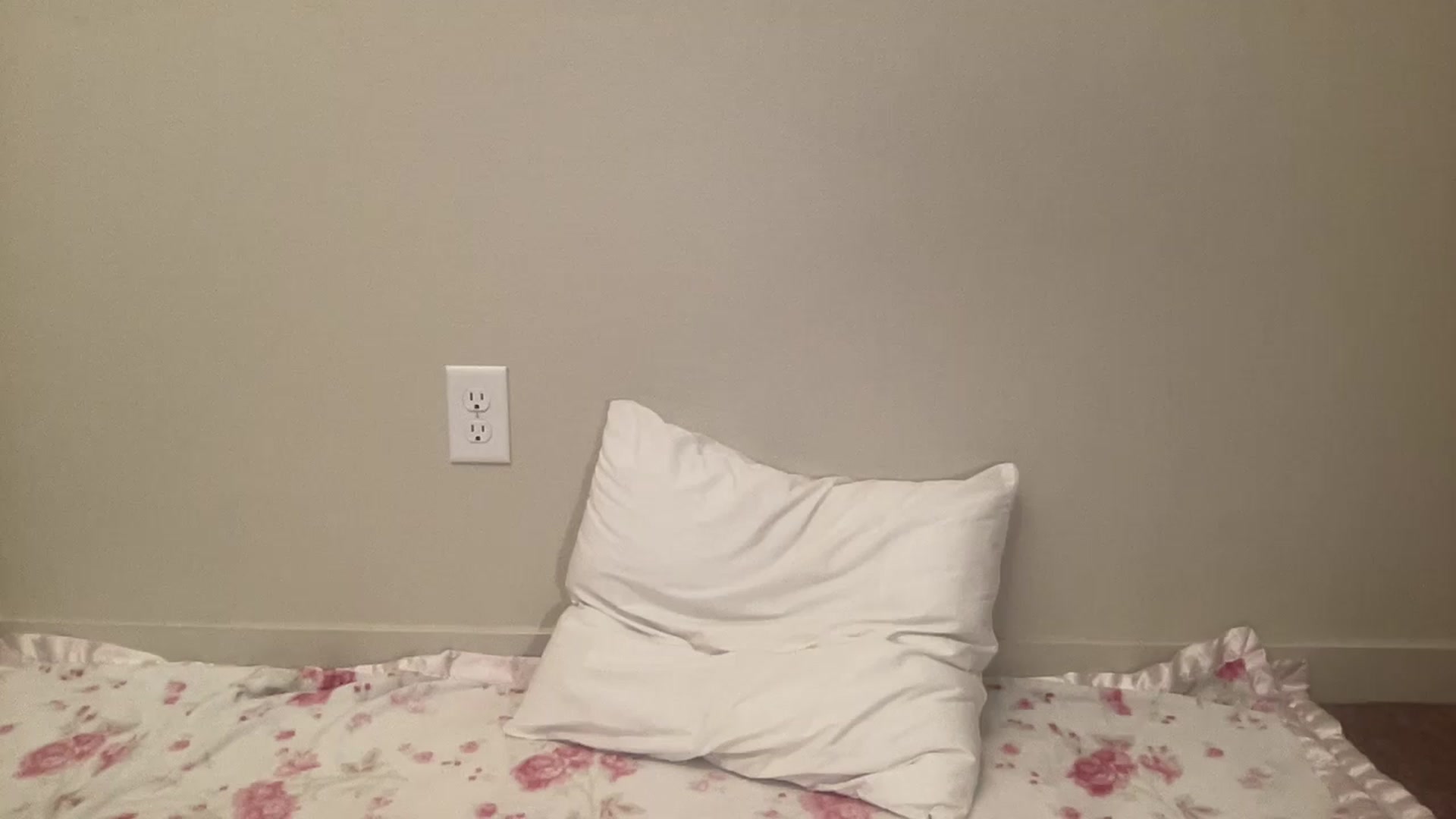 Gallery image thumbnail from BritneyMonroe's myfreecams stream on, 12/18/2025, 19:12 image 2 of 20