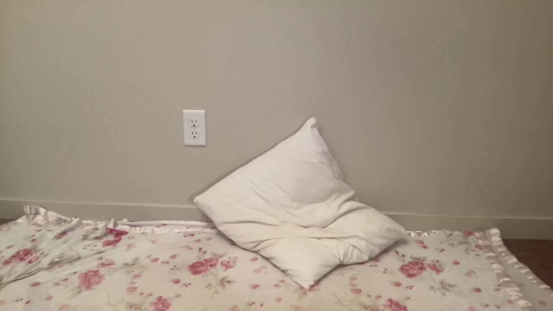 Gallery image thumbnail from BritneyMonroe's myfreecams stream on, 01/20/2026, 19:25 image 15 of 20