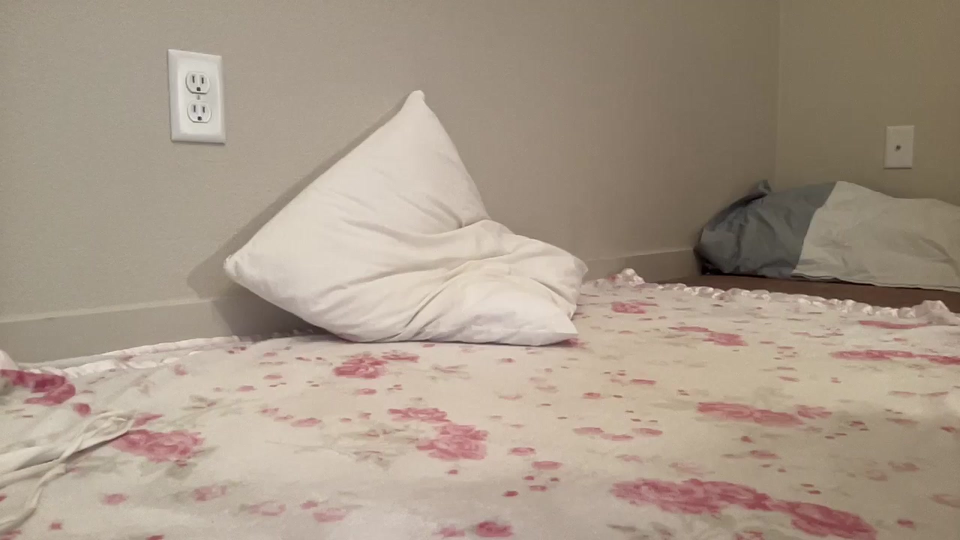 Gallery image thumbnail from BritneyMonroe's myfreecams stream on, 01/20/2026, 19:25 image 2 of 20