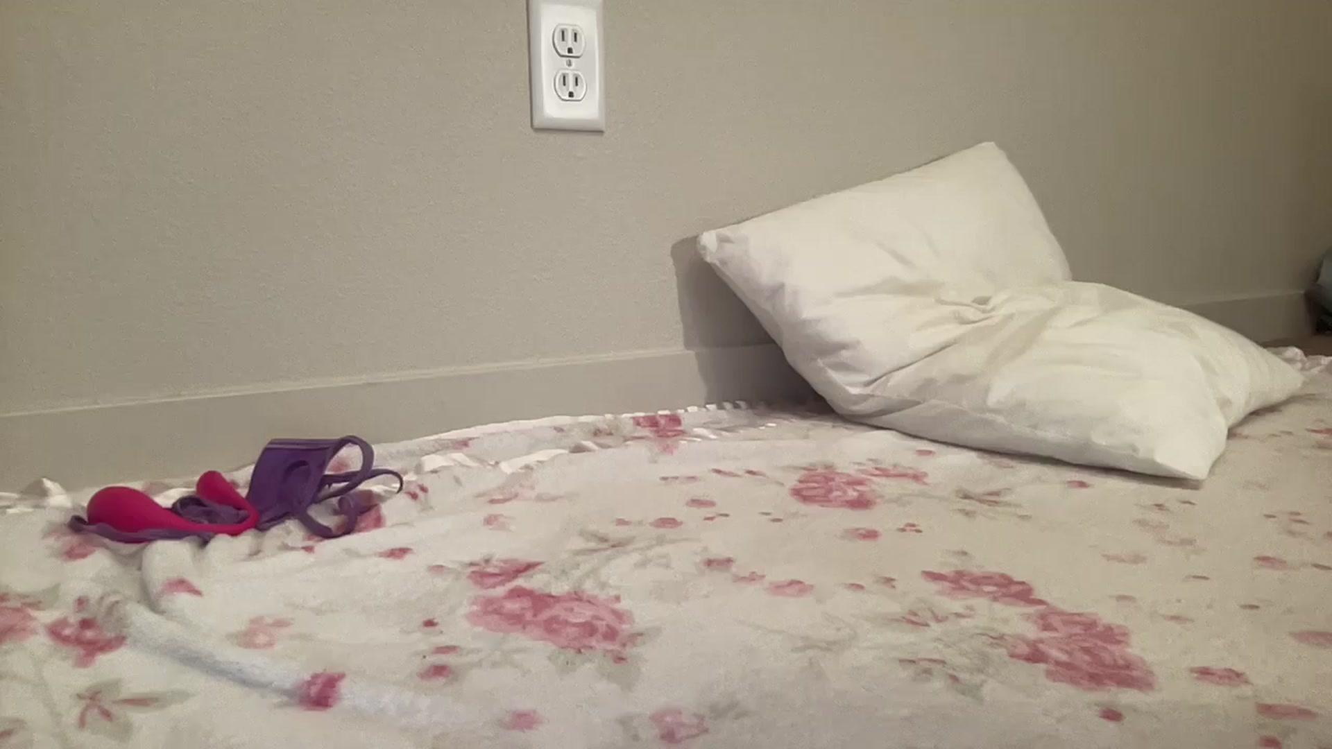 Gallery image thumbnail from BritneyMonroe's myfreecams stream on, 01/26/2026, 22:01 image 16 of 20