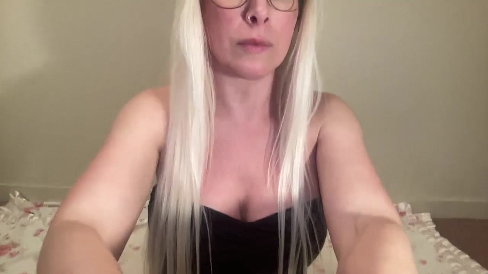 Gallery image thumbnail from BritneyMonroe's myfreecams stream on, 02/19/2026, 07:24 image 14 of 20