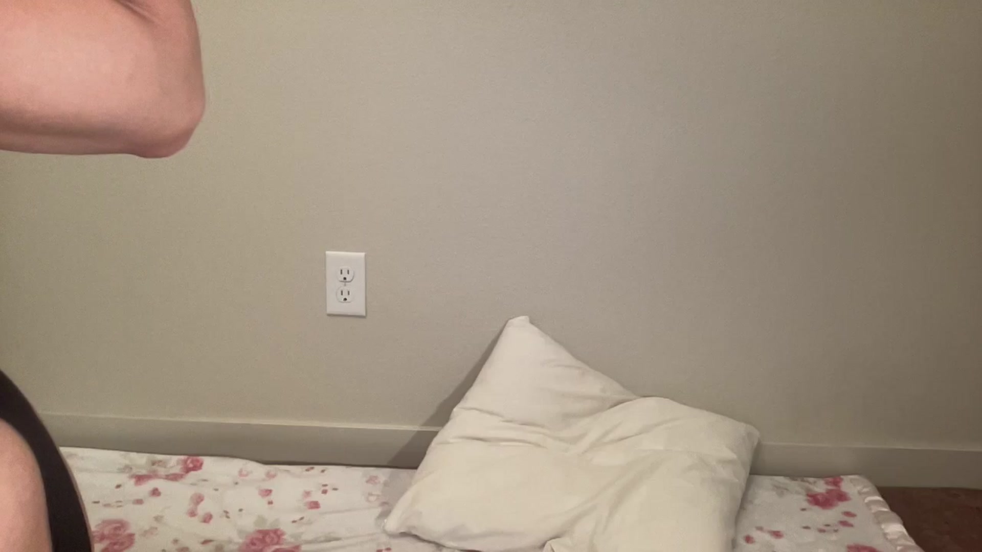 Gallery image thumbnail from BritneyMonroe's myfreecams stream on, 03/10/2026, 17:50 image 15 of 20