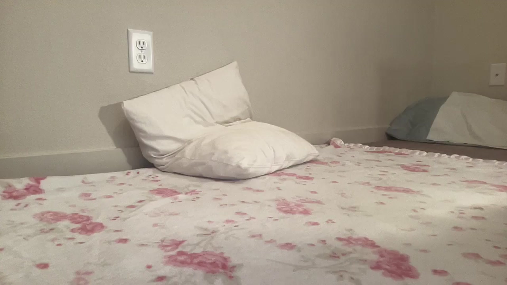 Gallery image thumbnail from BritneyMonroe's myfreecams stream on, 03/16/2026, 19:57 image 5 of 20
