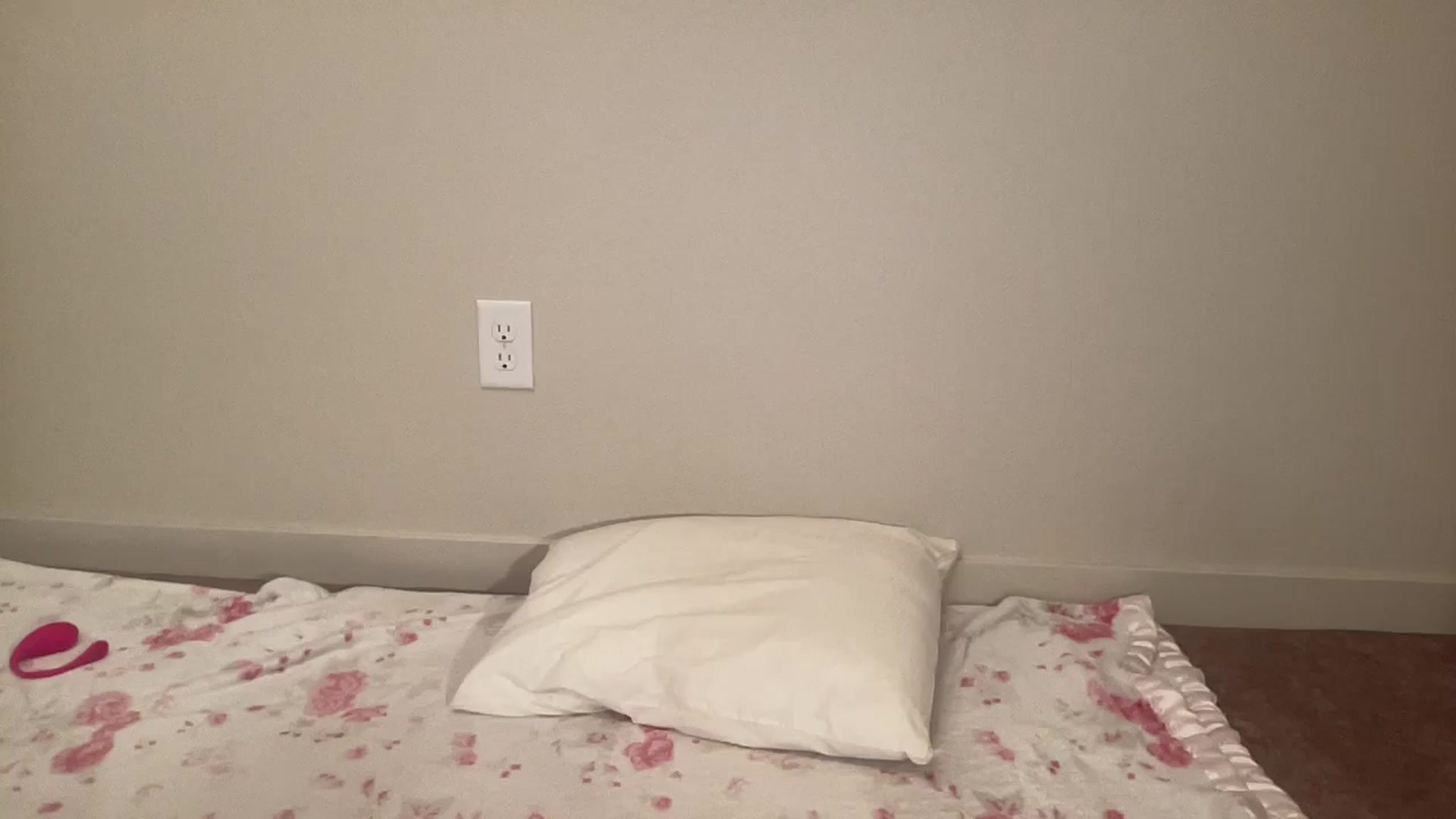 Gallery image thumbnail from BritneyMonroe's myfreecams stream on, 04/02/2026, 21:18 image 12 of 20