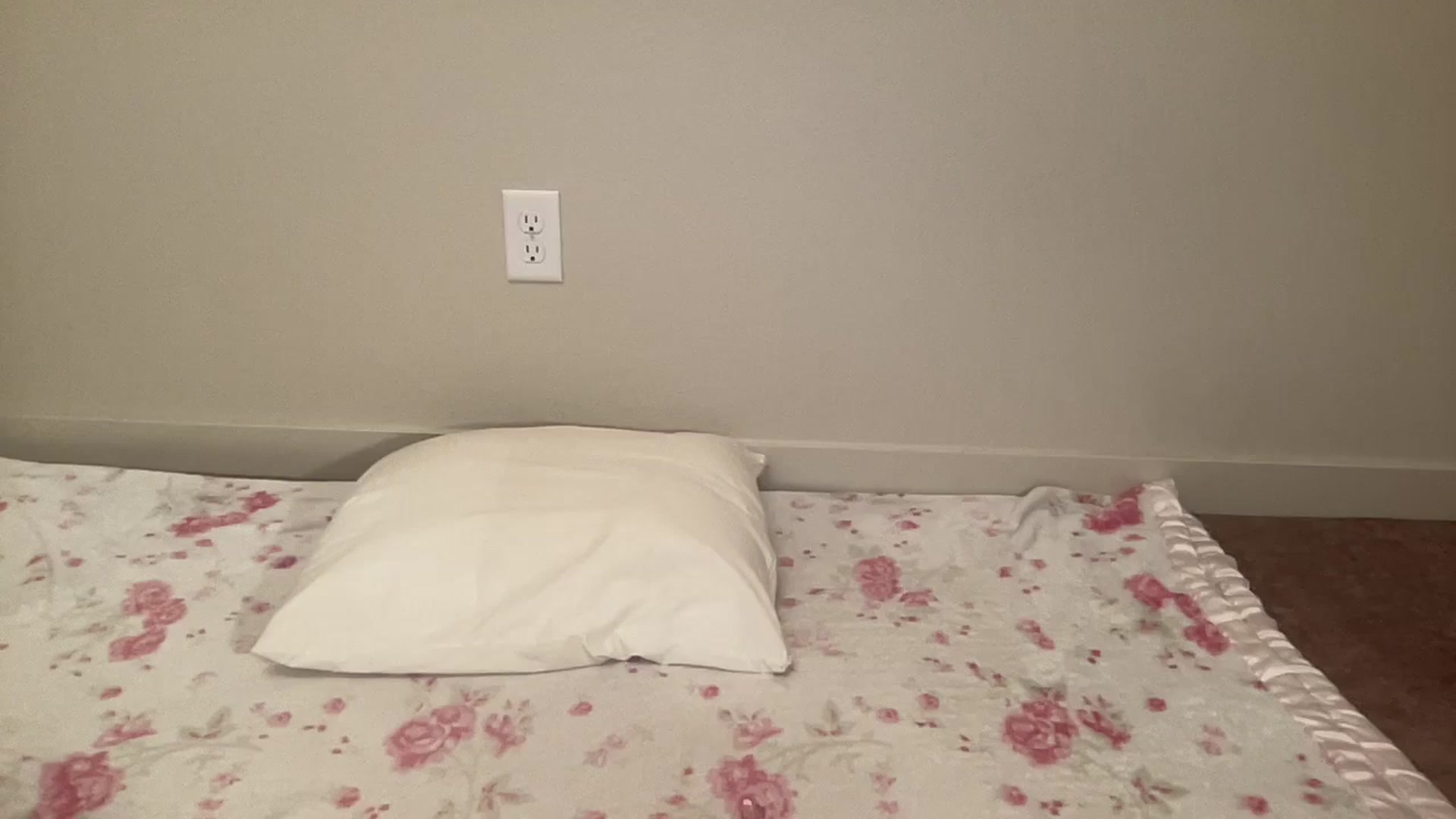 Gallery image thumbnail from BritneyMonroe's myfreecams stream on, 04/19/2026, 24:24 image 17 of 20