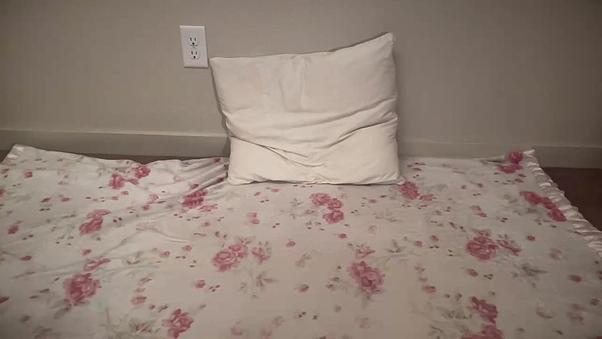 Gallery image thumbnail from BritneyMonroe's myfreecams stream on, 05/04/2026, 20:39 image 14 of 20