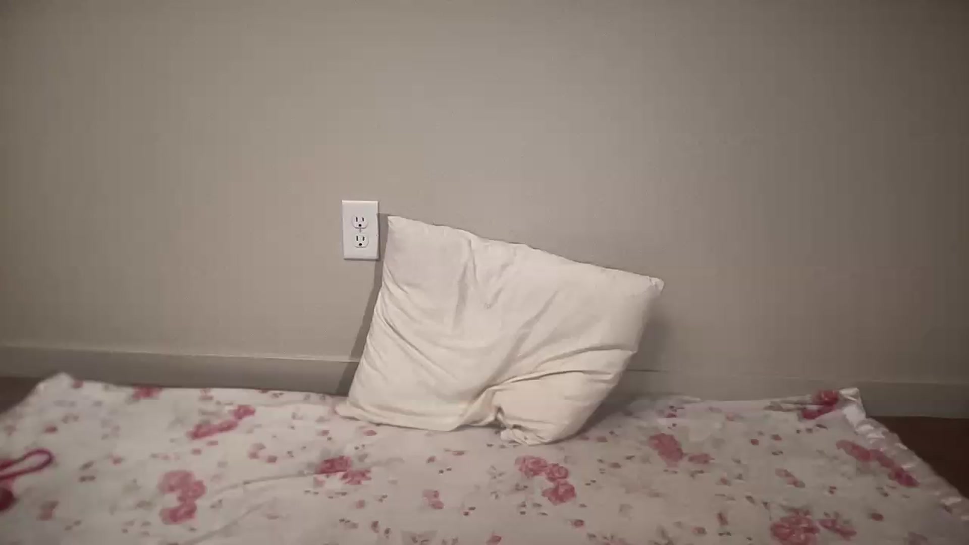 Gallery image thumbnail from BritneyMonroe's myfreecams stream on, 05/12/2026, 18:51 image 18 of 20