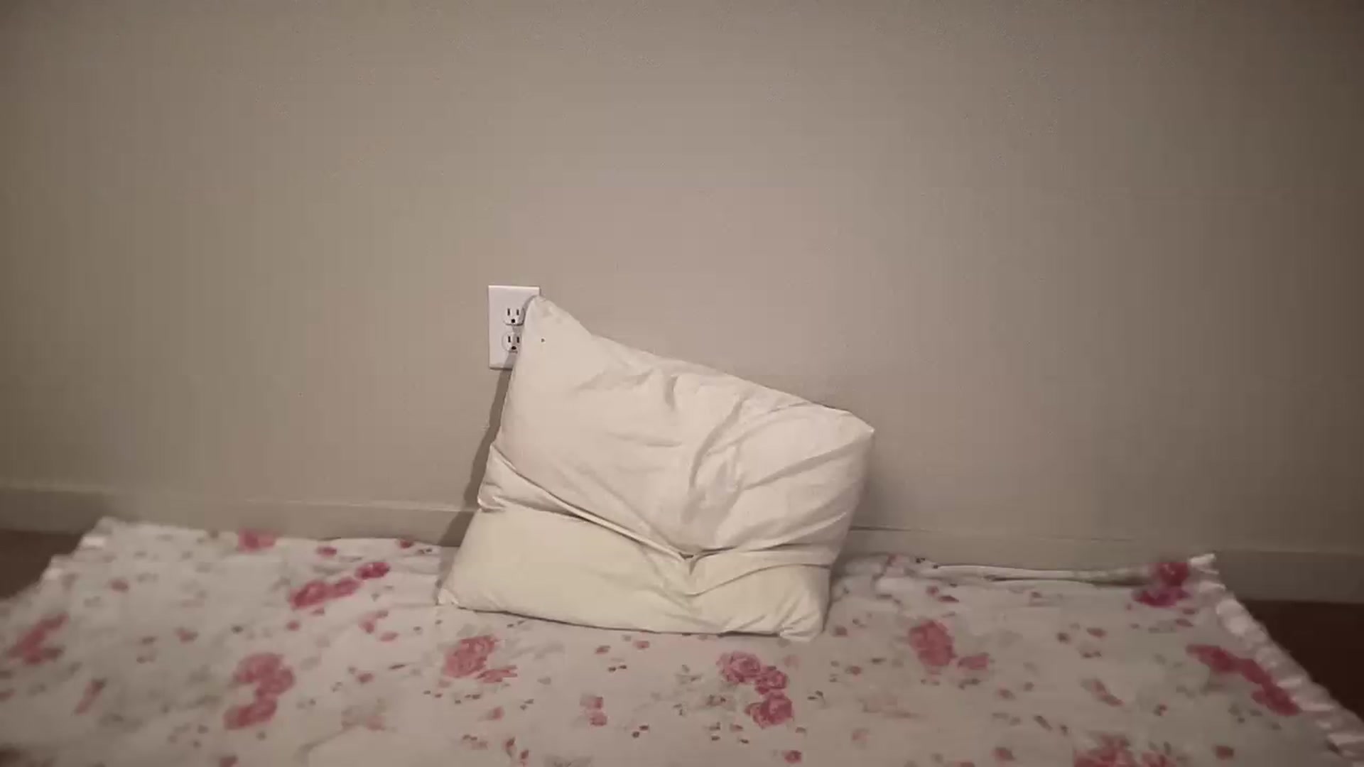 Gallery image thumbnail from BritneyMonroe's myfreecams stream on, 05/17/2026, 24:14 image 19 of 20