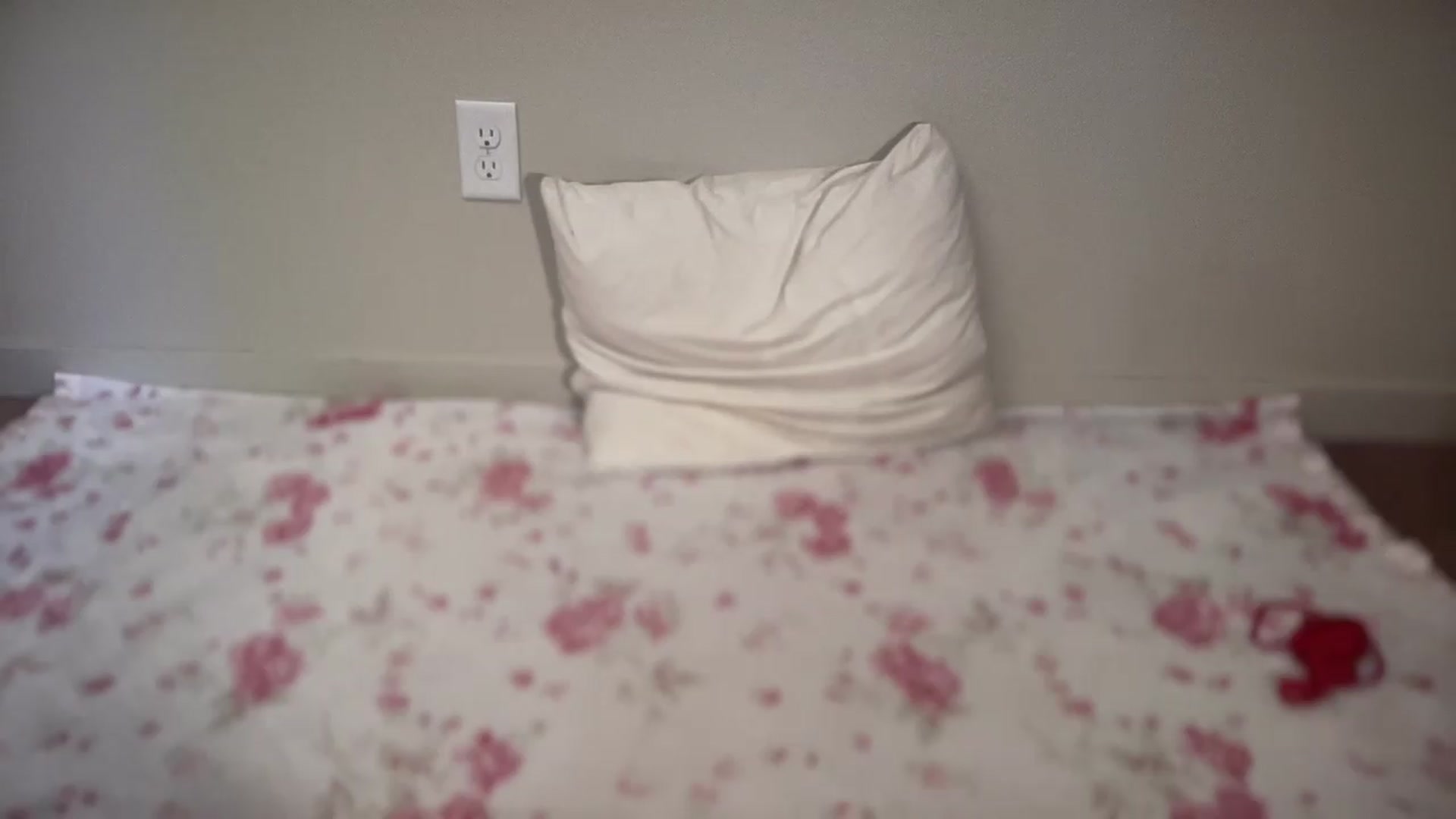 Gallery image thumbnail from BritneyMonroe's myfreecams stream on, 05/22/2026, 19:12 image 9 of 20