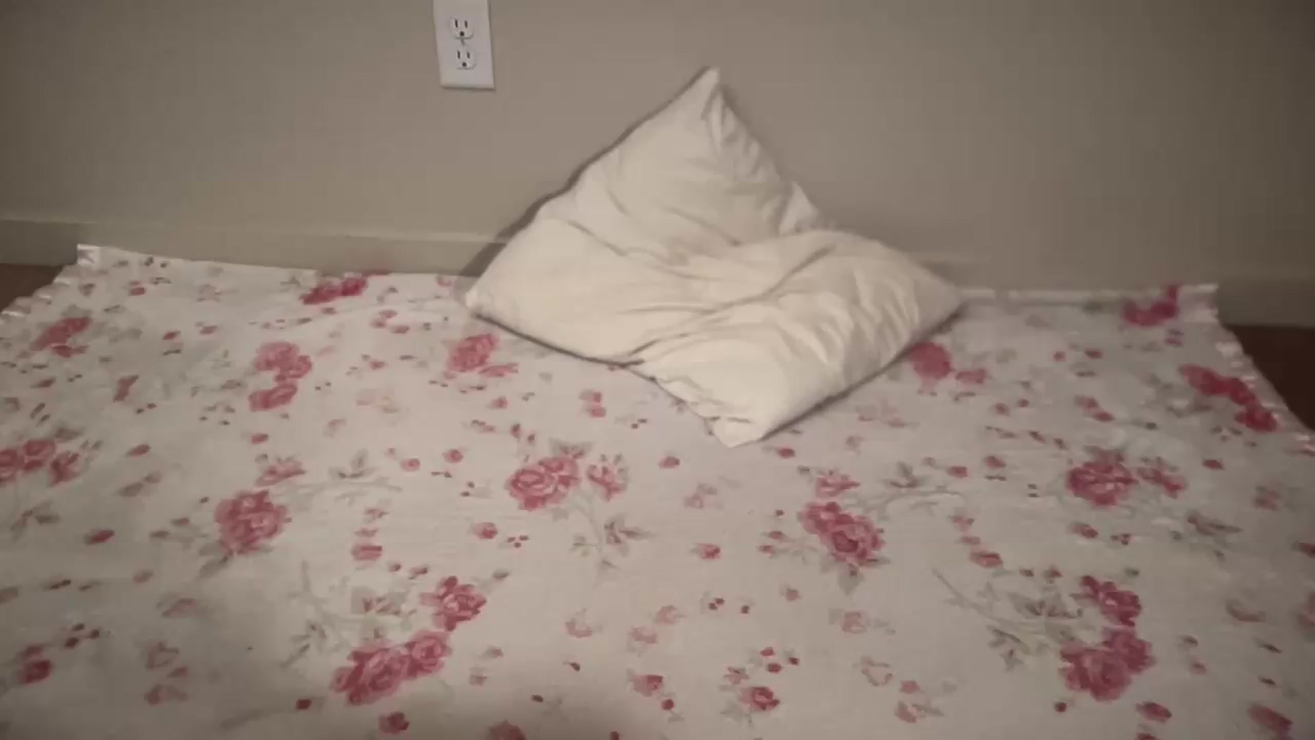 Gallery image thumbnail from BritneyMonroe's myfreecams stream on, 05/25/2026, 18:14 image 2 of 20