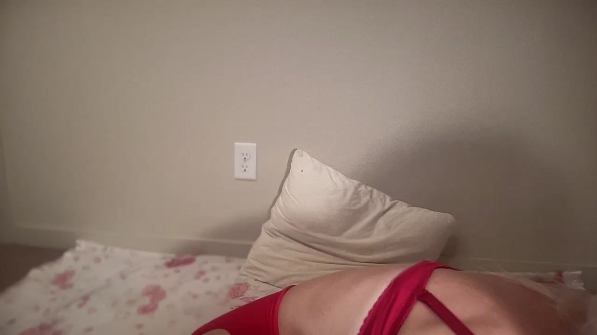 Gallery image thumbnail from BritneyMonroe's myfreecams stream on, 05/29/2026, 22:05 image 14 of 20