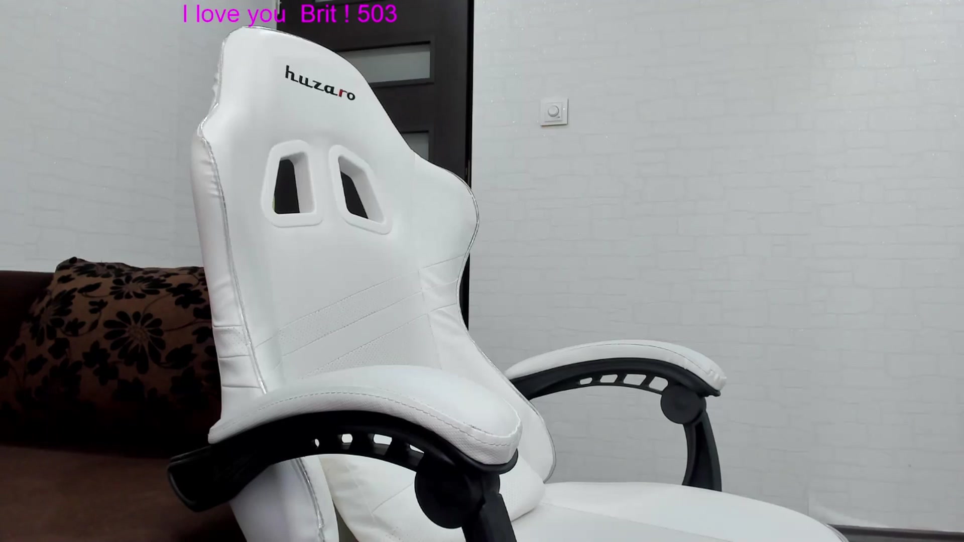 Gallery image thumbnail from Britney_Charm's myfreecams stream on, 08/15/2024, 12:37 image 15 of 20