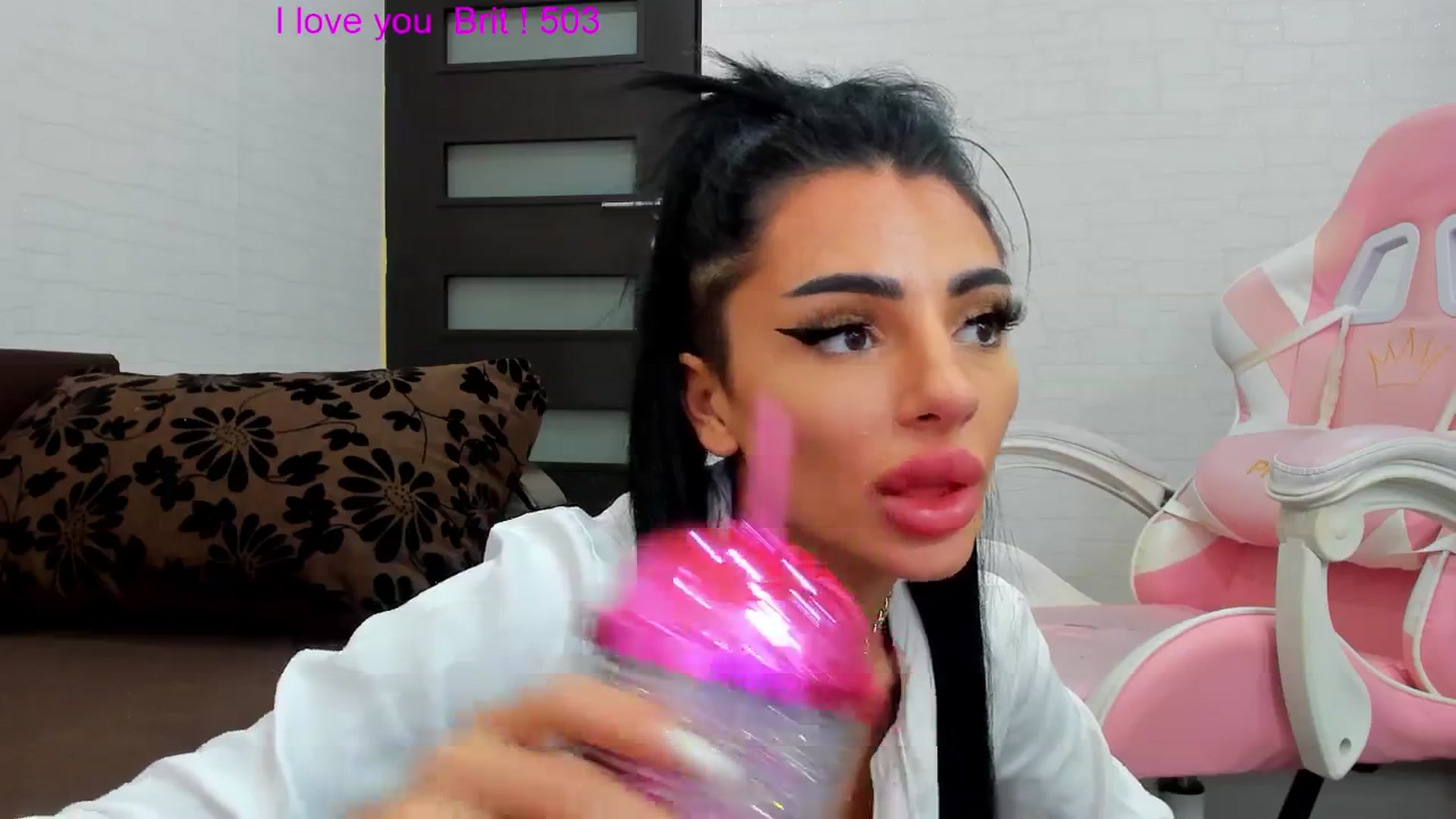 Gallery image thumbnail from Britney_Charm's myfreecams stream on, 09/29/2024, 09:34 image 17 of 20