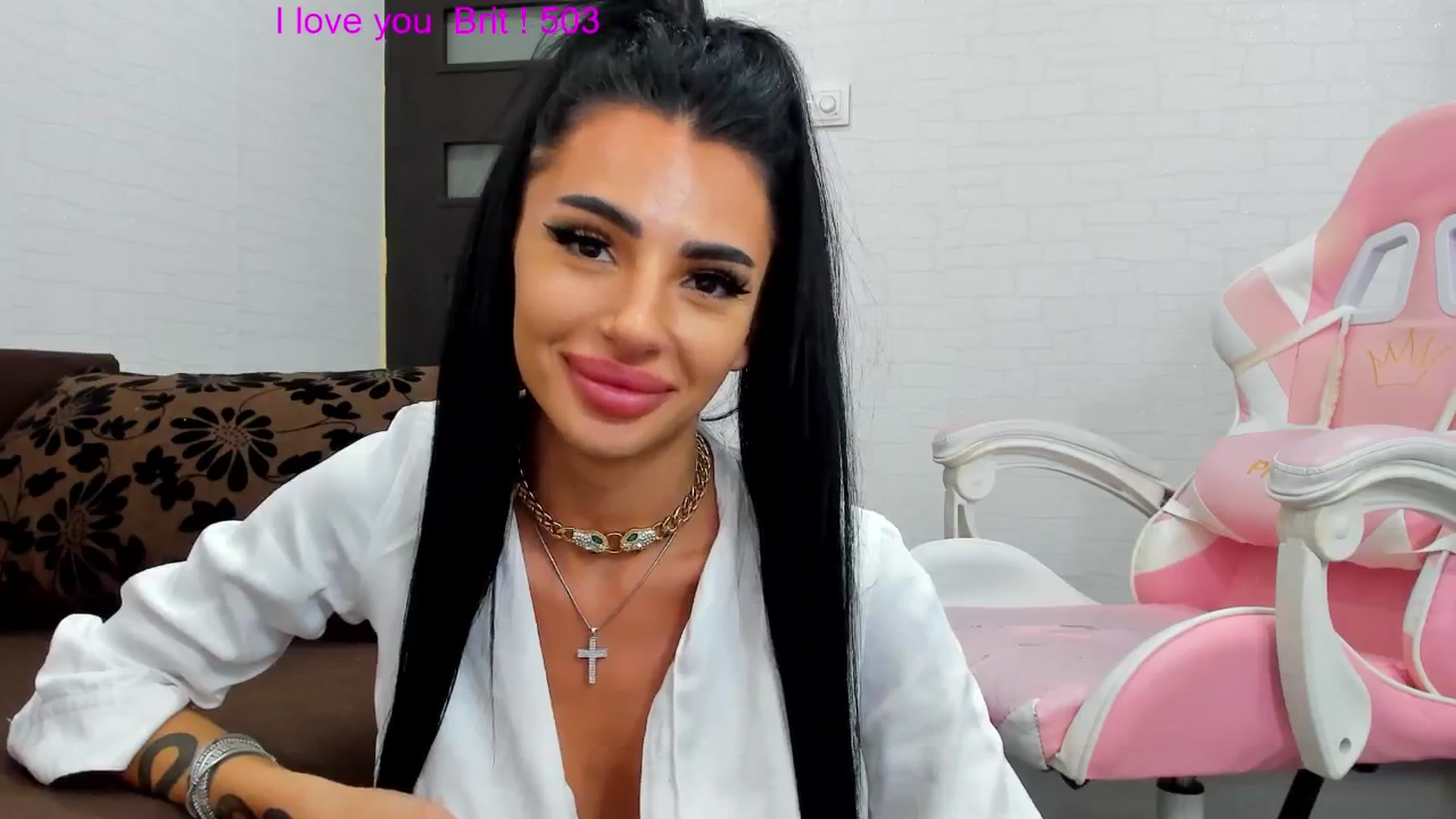 Gallery image thumbnail from Britney_Charm's myfreecams stream on, 09/29/2024, 09:34 image 16 of 20