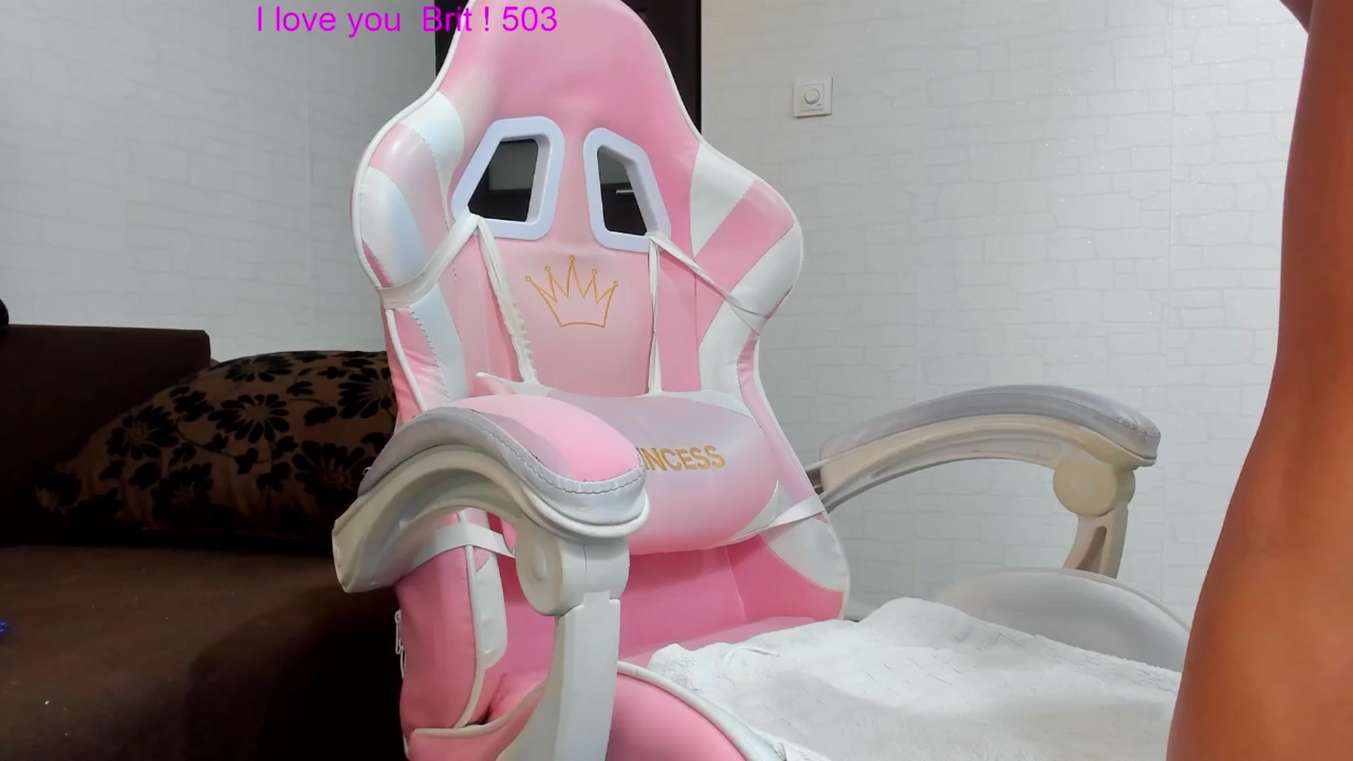 Gallery image thumbnail from Britney_Charm's myfreecams stream on, 11/08/2024, 09:55 image 6 of 20