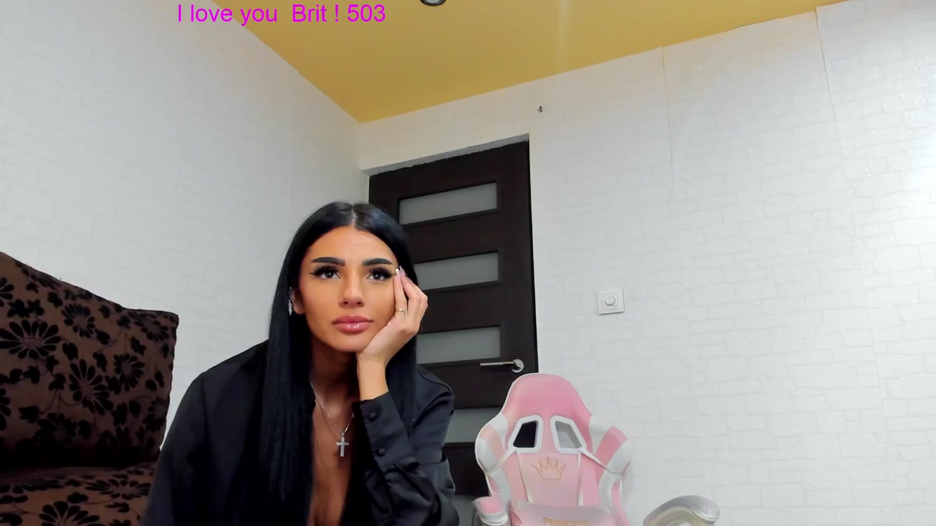 Gallery image thumbnail from Britney_Charm's myfreecams stream on, 11/15/2024, 11:31 image 17 of 20
