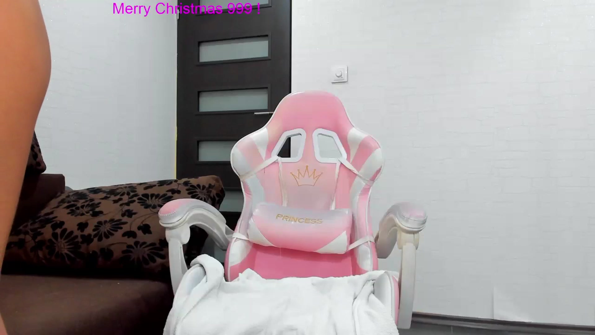 Gallery image thumbnail from Britney_Charm's myfreecams stream on, 01/10/2025, 09:47 image 19 of 20