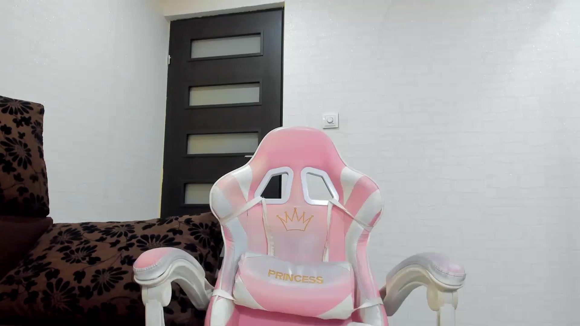 Gallery image thumbnail from Britney_Charm's myfreecams stream on, 01/21/2025, 08:01 image 9 of 20