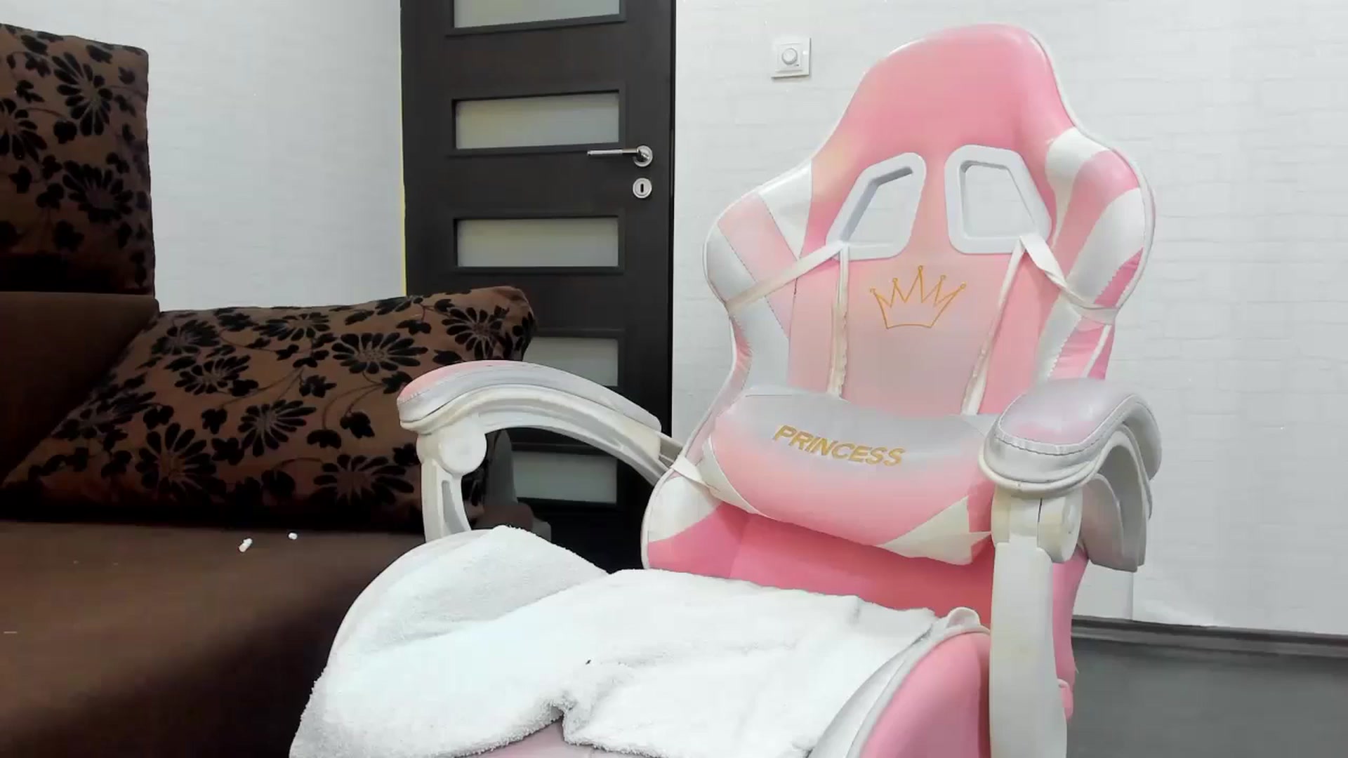 Gallery image thumbnail from Britney_Charm's myfreecams stream on, 01/23/2025, 11:27 image 11 of 20