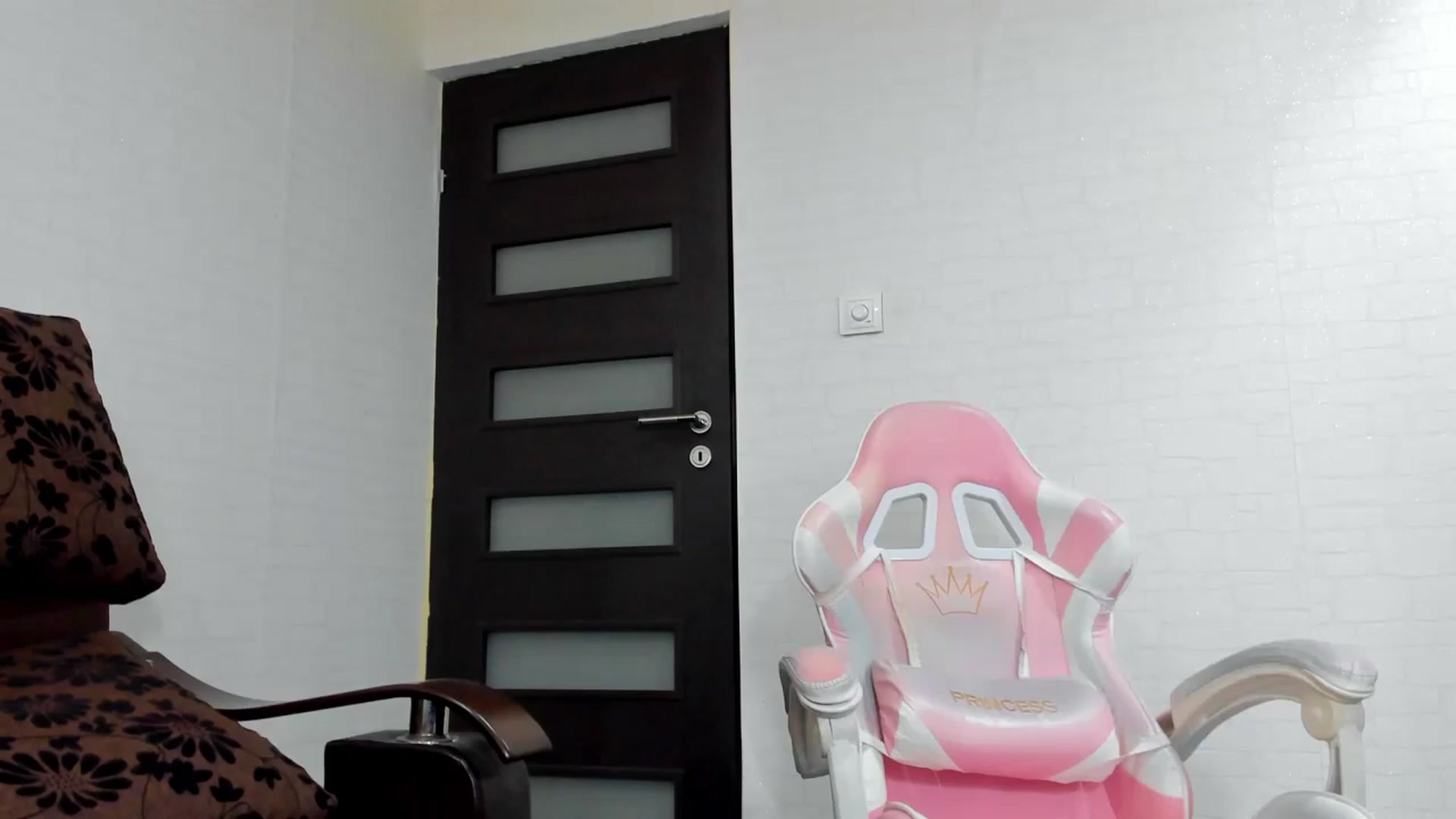 Gallery image thumbnail from Britney_Charm's myfreecams stream on, 02/08/2025, 11:24 image 12 of 20