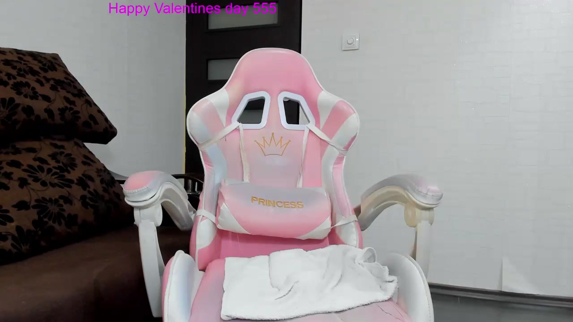 Gallery image thumbnail from Britney_Charm's myfreecams stream on, 02/13/2025, 08:14 image 12 of 20