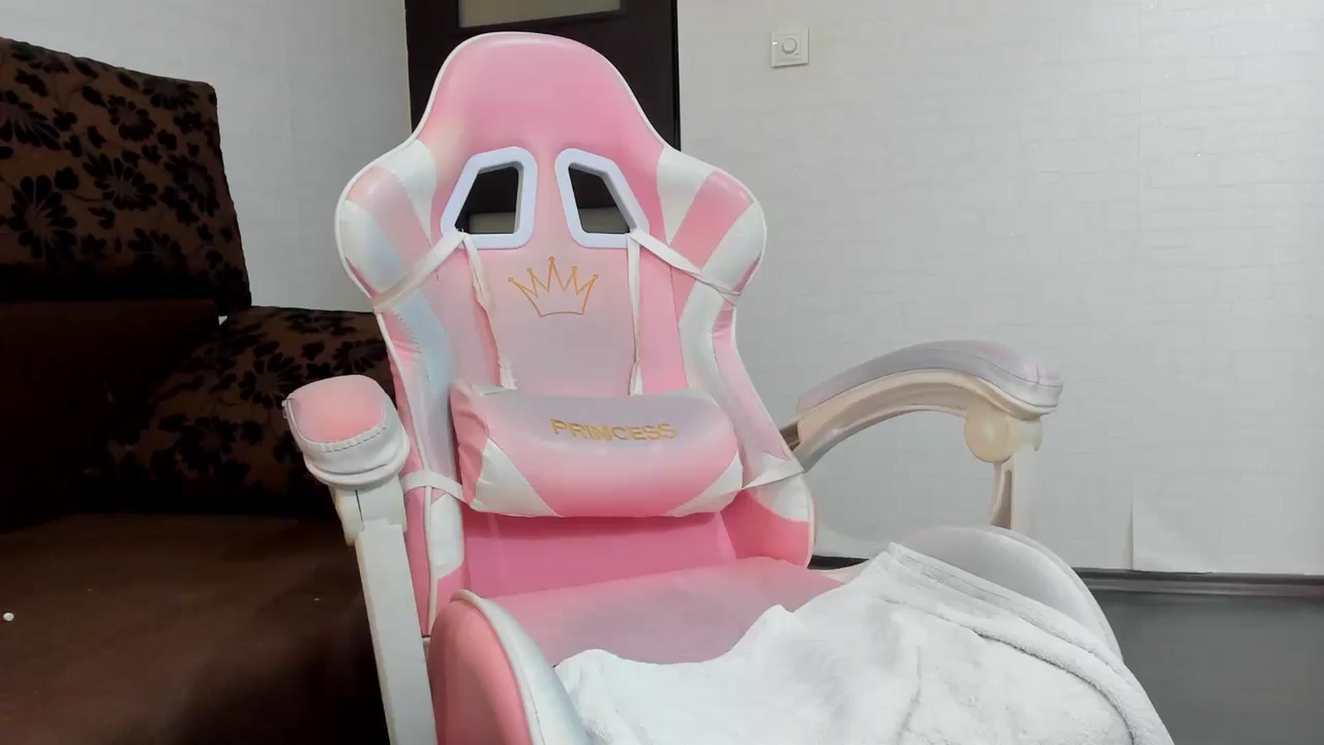 Gallery image thumbnail from Britney_Charm's myfreecams stream on, 03/05/2025, 10:43 image 17 of 20