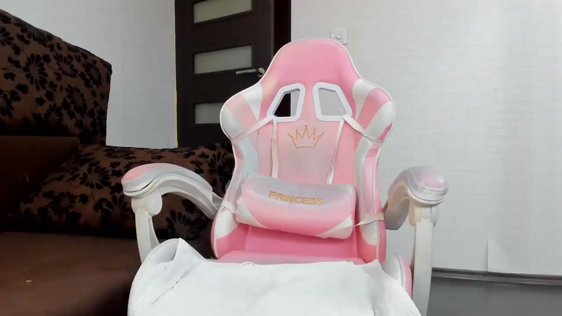 Gallery image thumbnail from Britney_Charm's myfreecams stream on, 03/12/2025, 11:12 image 12 of 20