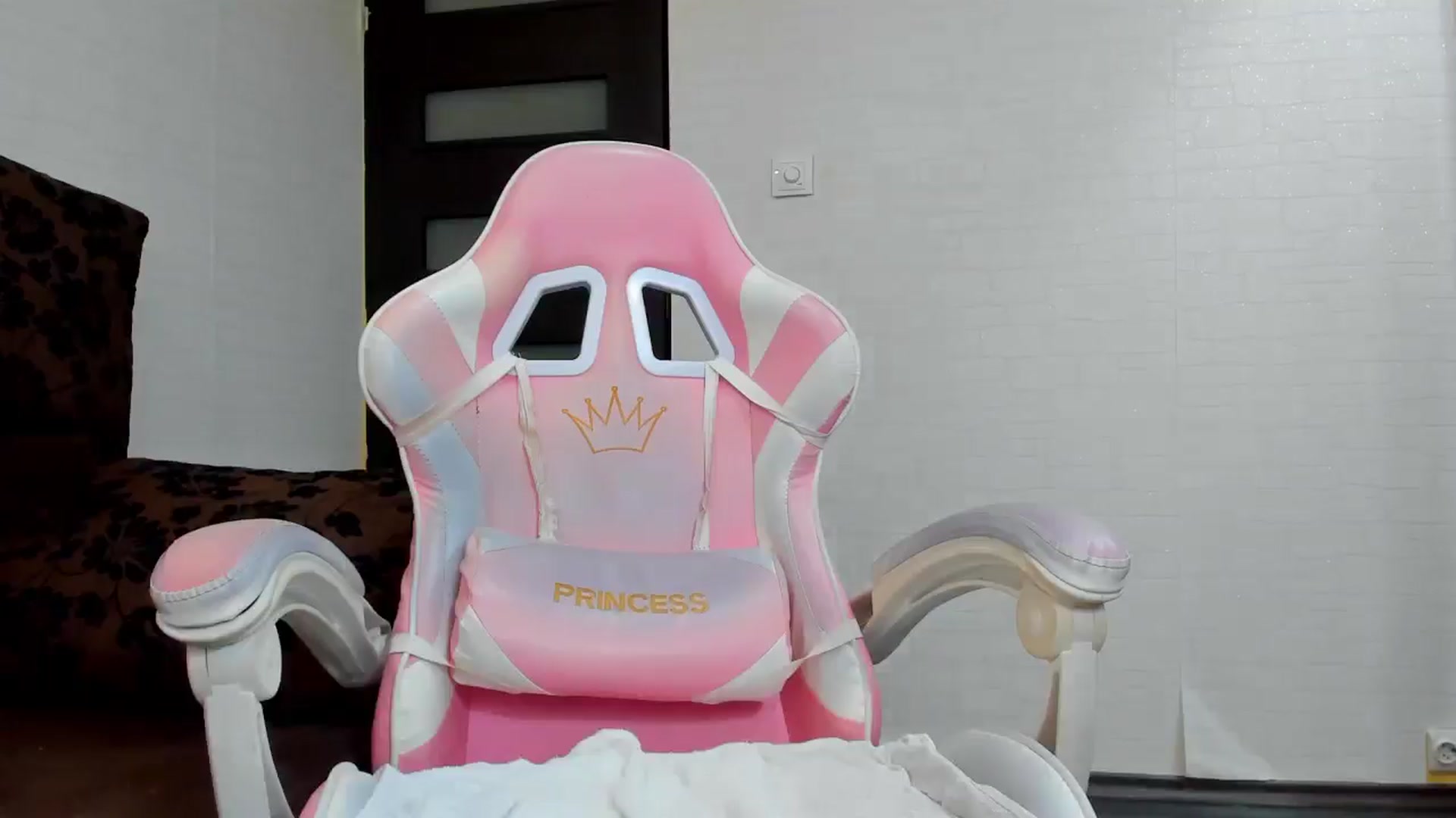 Gallery image thumbnail from Britney_Charm's myfreecams stream on, 03/20/2025, 11:18 image 5 of 20