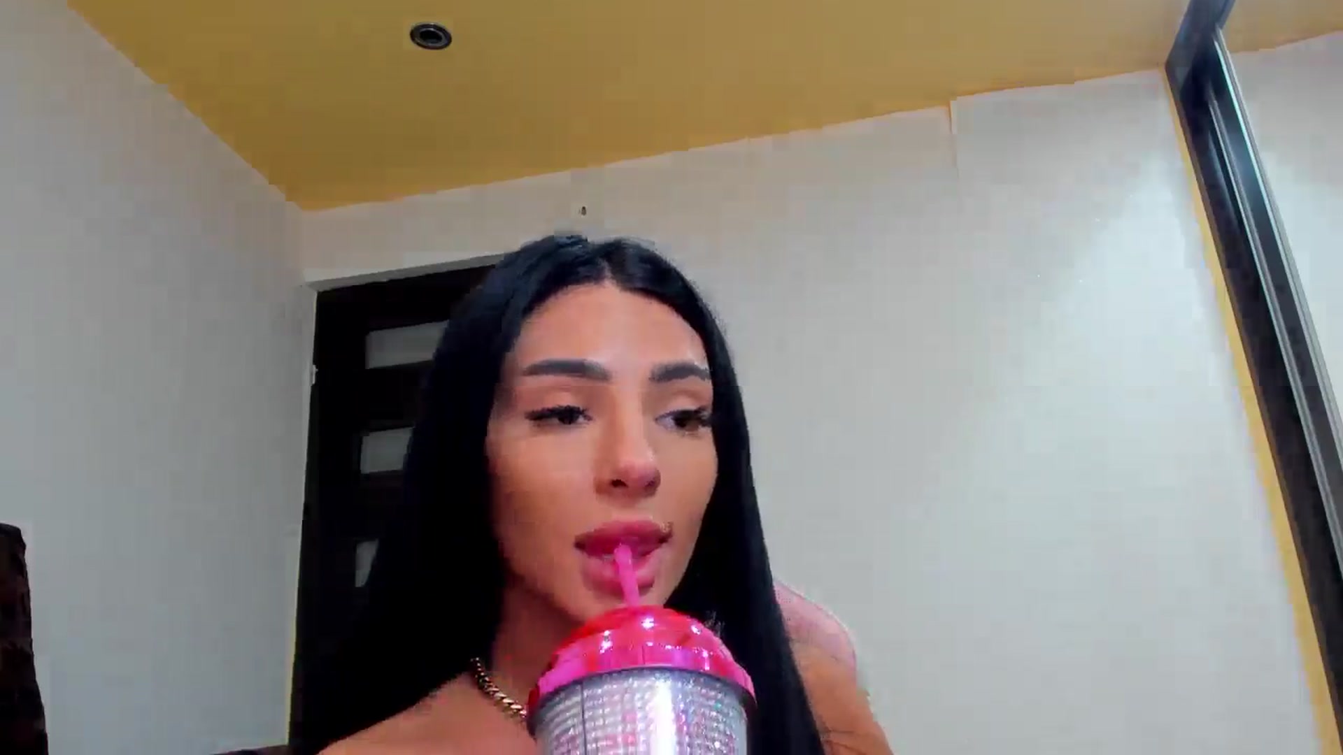 Gallery image thumbnail from Britney_Charm's myfreecams stream on, 03/22/2025, 10:03 image 2 of 20