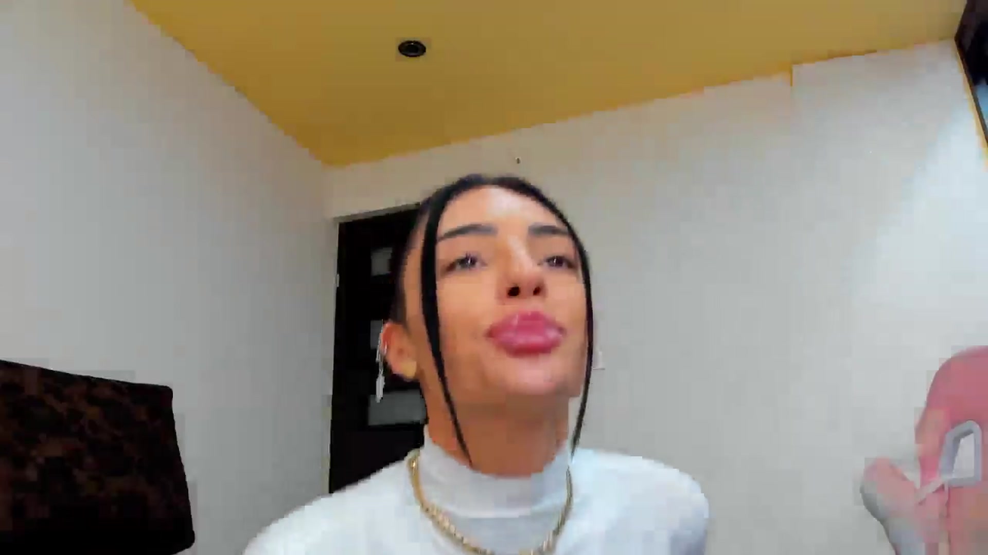 Gallery image thumbnail from Britney_Charm's myfreecams stream on, 03/27/2025, 10:44 image 4 of 20