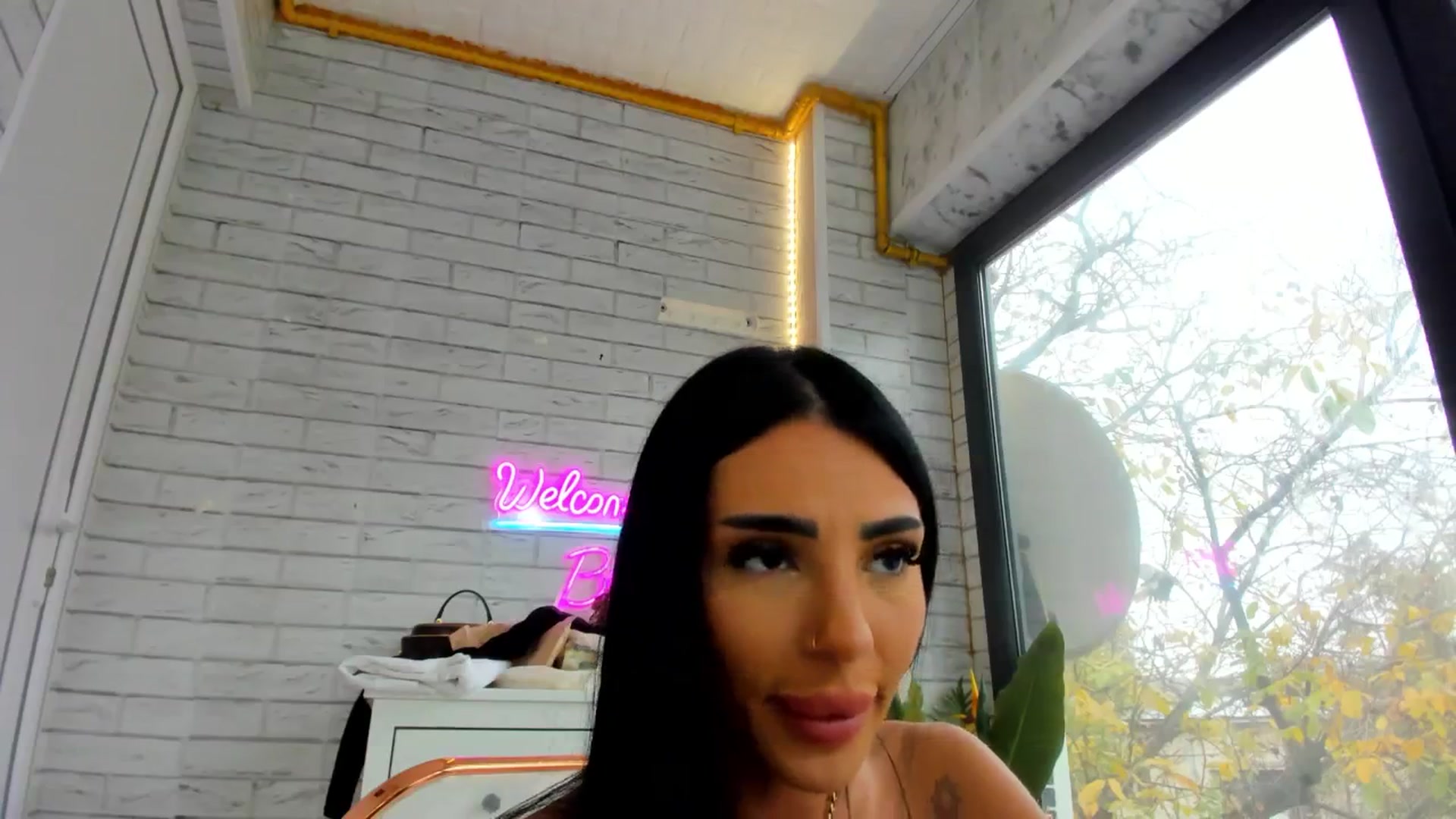 Gallery image thumbnail from Britney_Charm's myfreecams stream on, 11/05/2025, 12:35 image 4 of 20