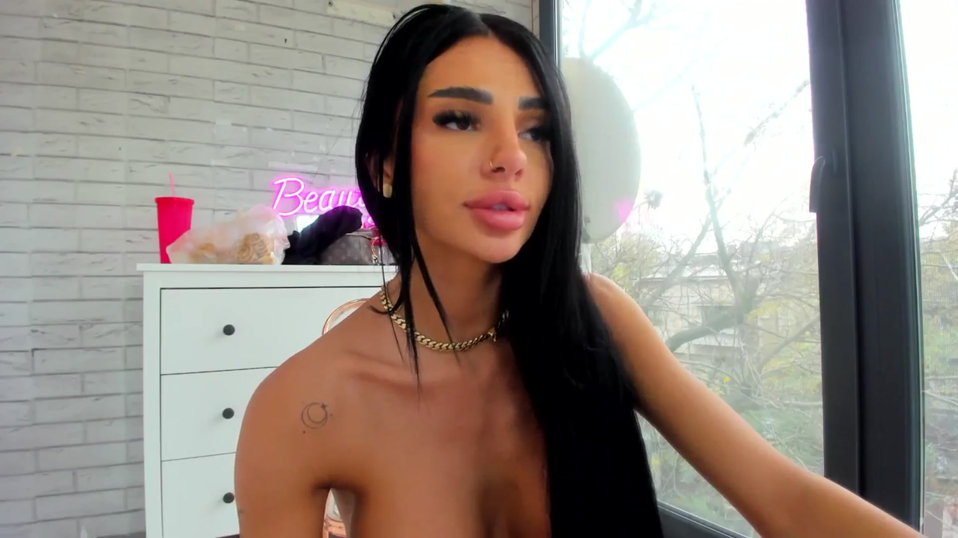 Gallery image thumbnail from Britney_Charm's myfreecams stream on, 11/20/2025, 12:42 image 10 of 20