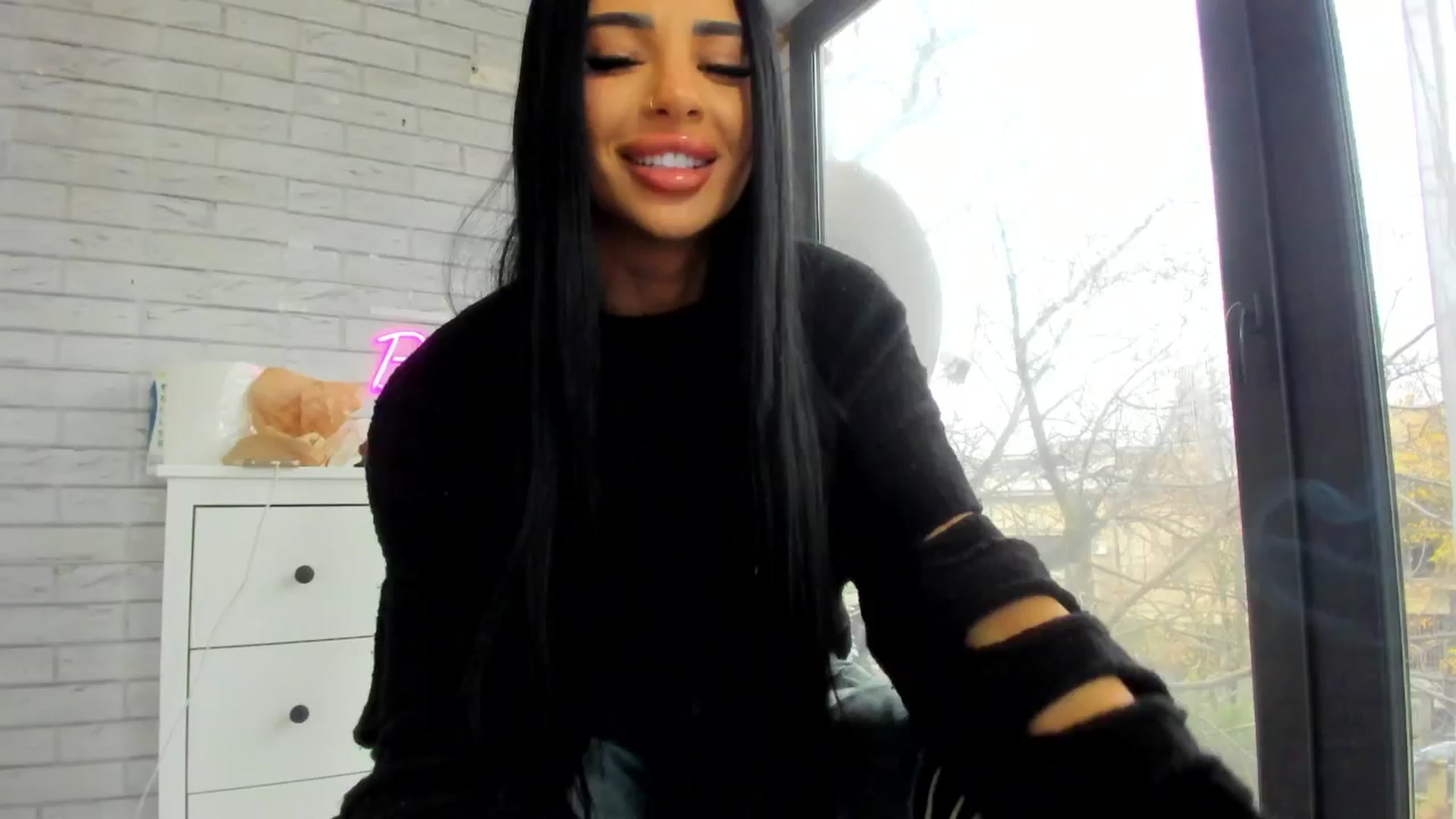 Gallery image thumbnail from Britney_Charm's myfreecams stream on, 12/10/2025, 11:37 image 1 of 20
