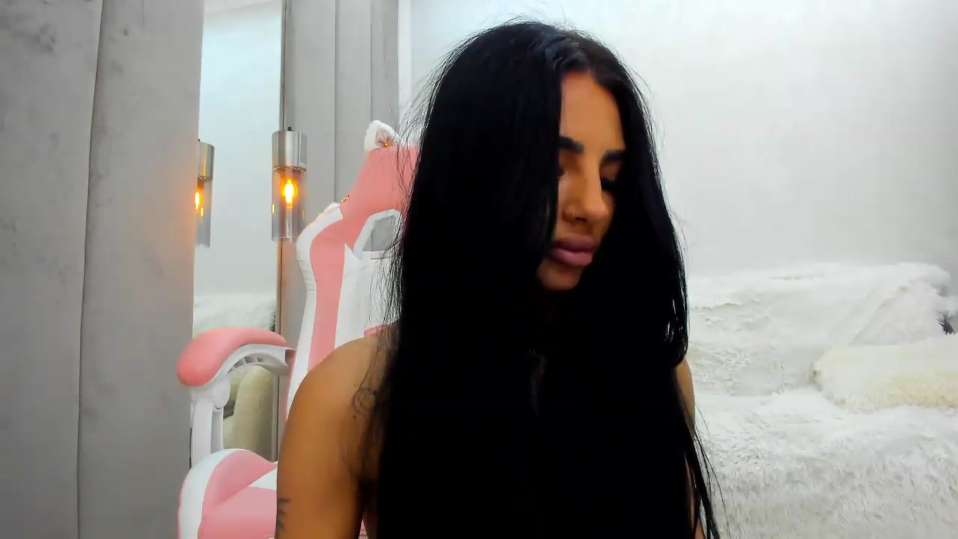 Gallery image thumbnail from Britney_Charm's myfreecams stream on, 05/21/2026, 11:37 image 6 of 20