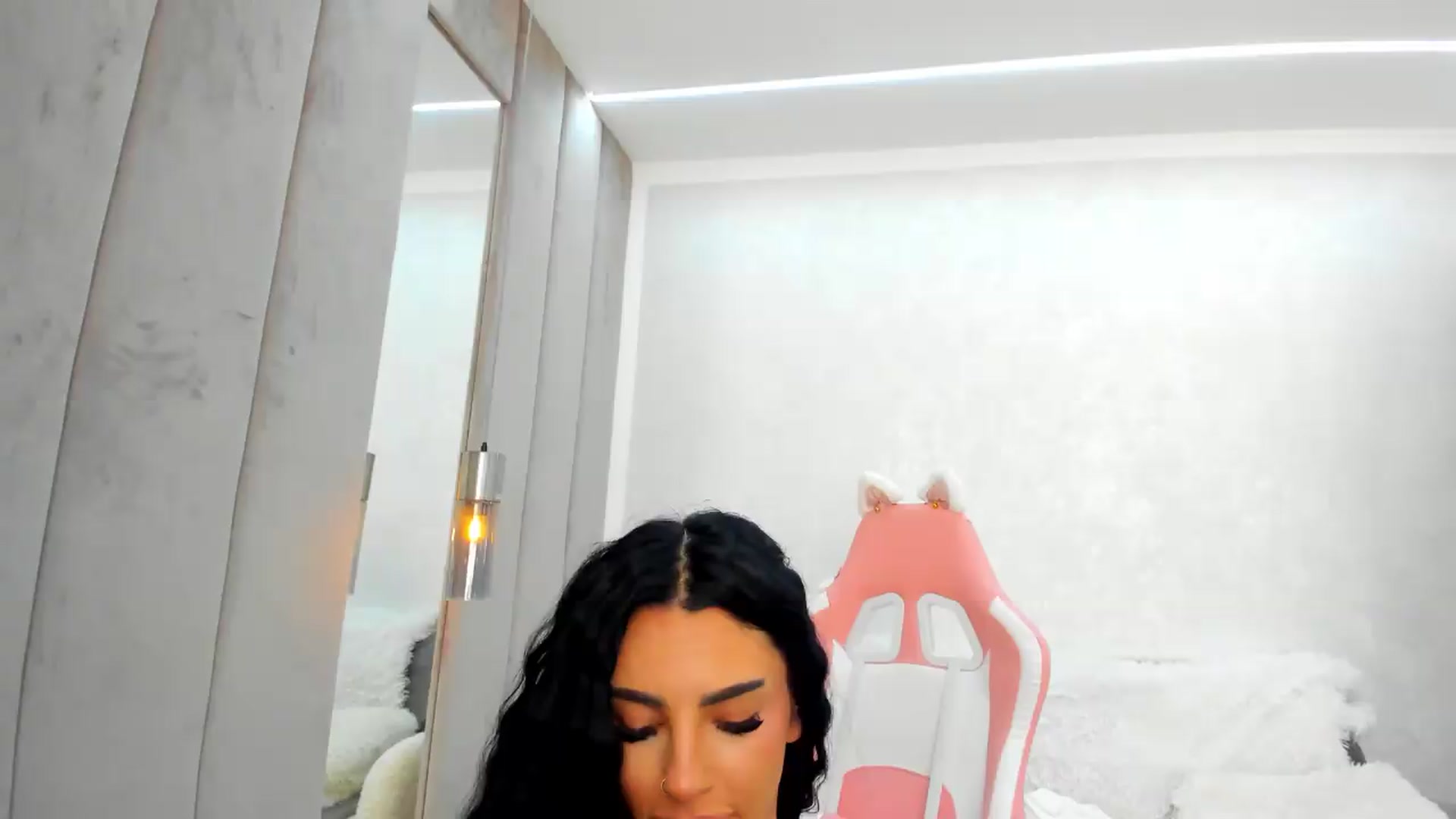 Gallery image thumbnail from Britney_Charm's myfreecams stream on, 05/23/2026, 10:23 image 14 of 20