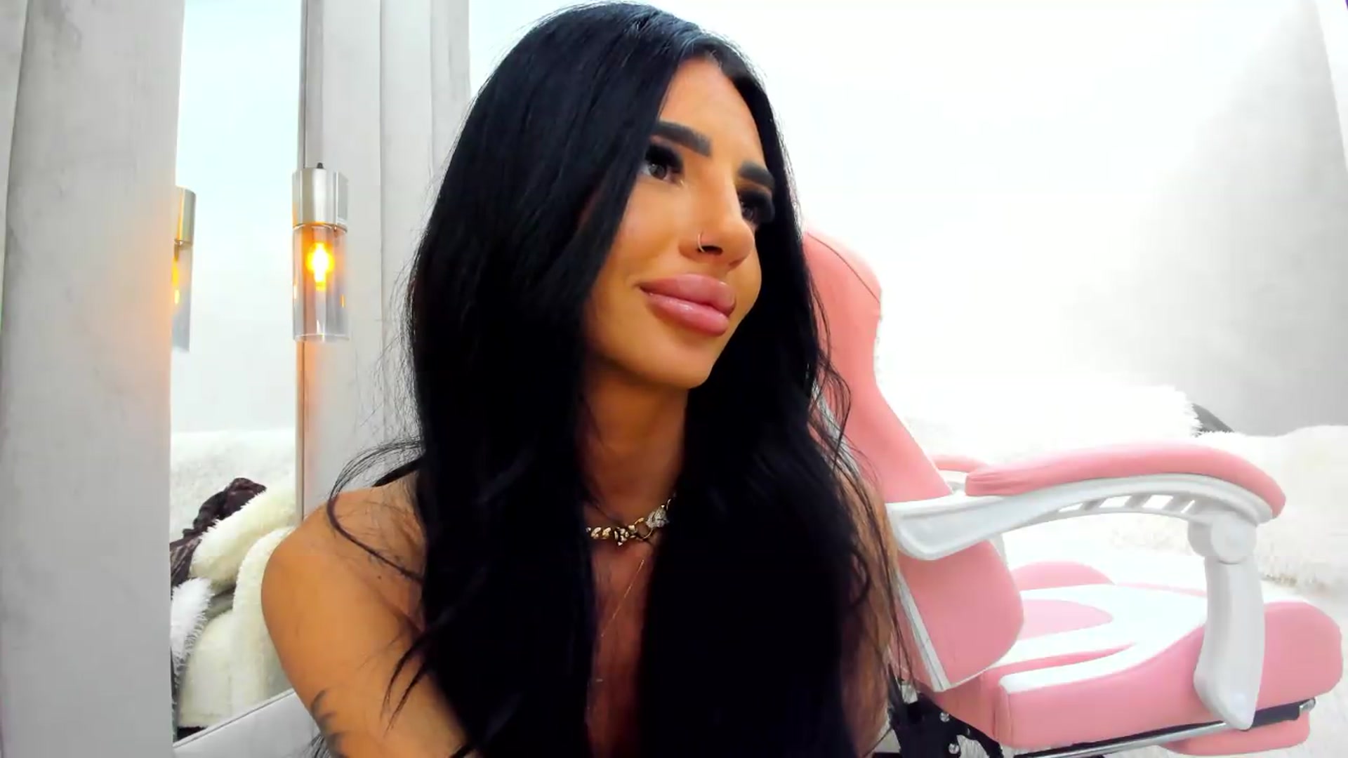 Gallery image thumbnail from Britney_Charm's myfreecams stream on, 05/30/2026, 11:38 image 9 of 20