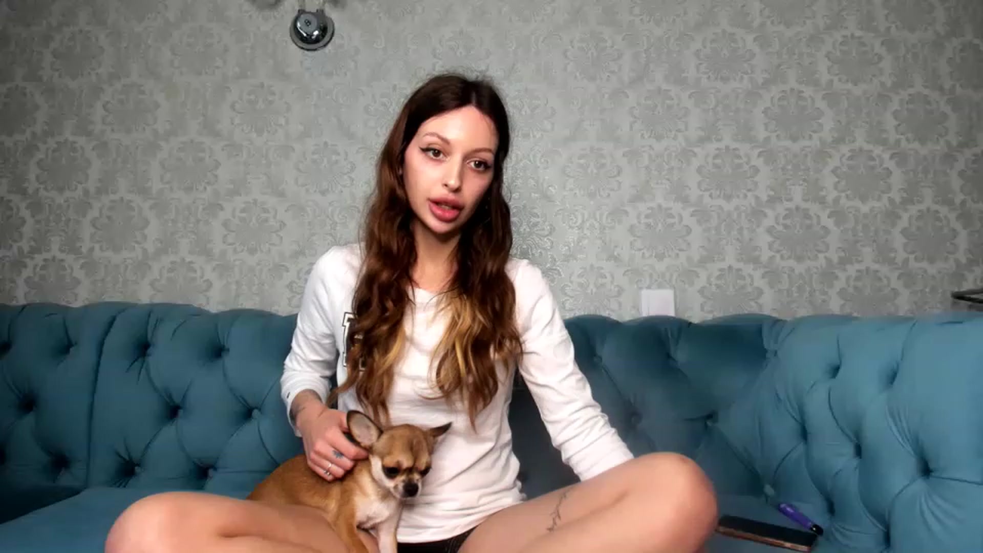 Gallery image thumbnail from Britney_Johns's myfreecams stream on, 12/12/2022, 12:20 image 16 of 20