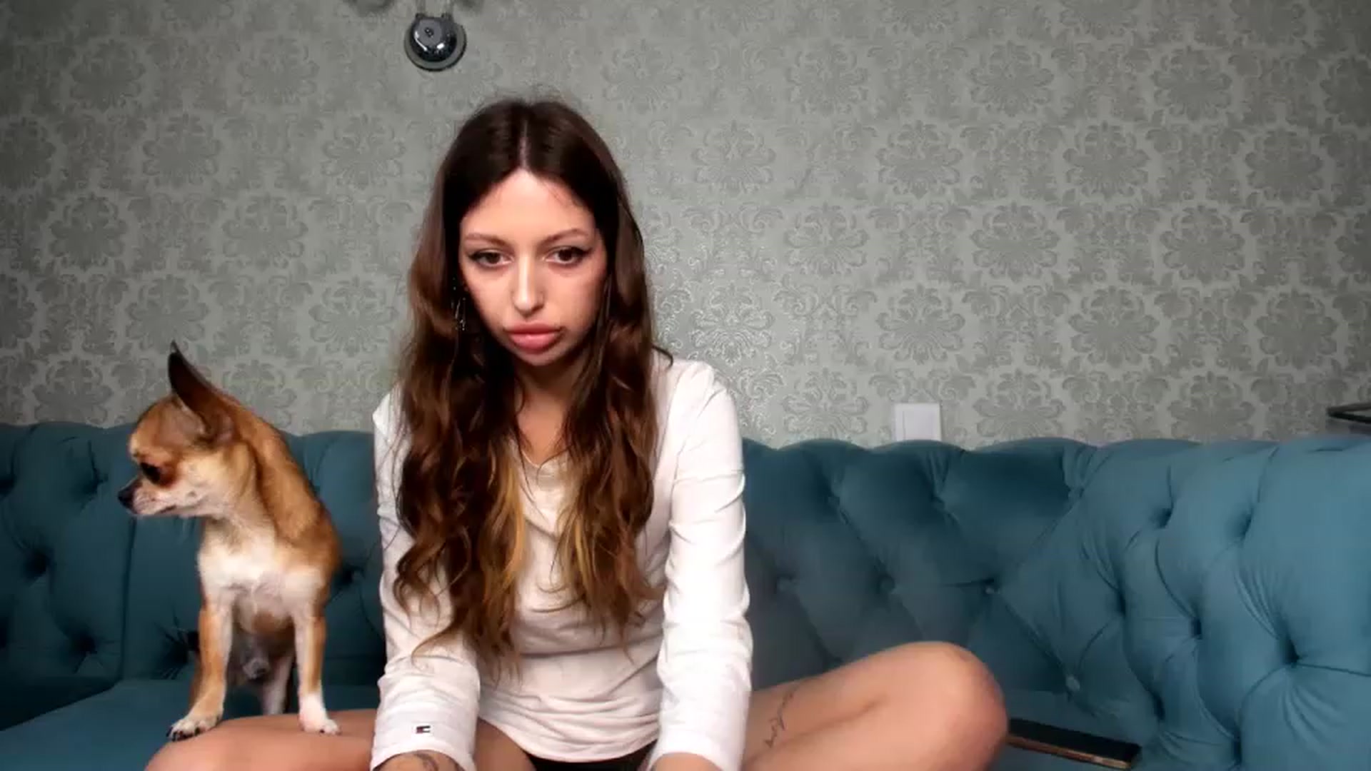 Gallery image thumbnail from Britney_Johns's myfreecams stream on, 12/12/2022, 12:20 image 19 of 20