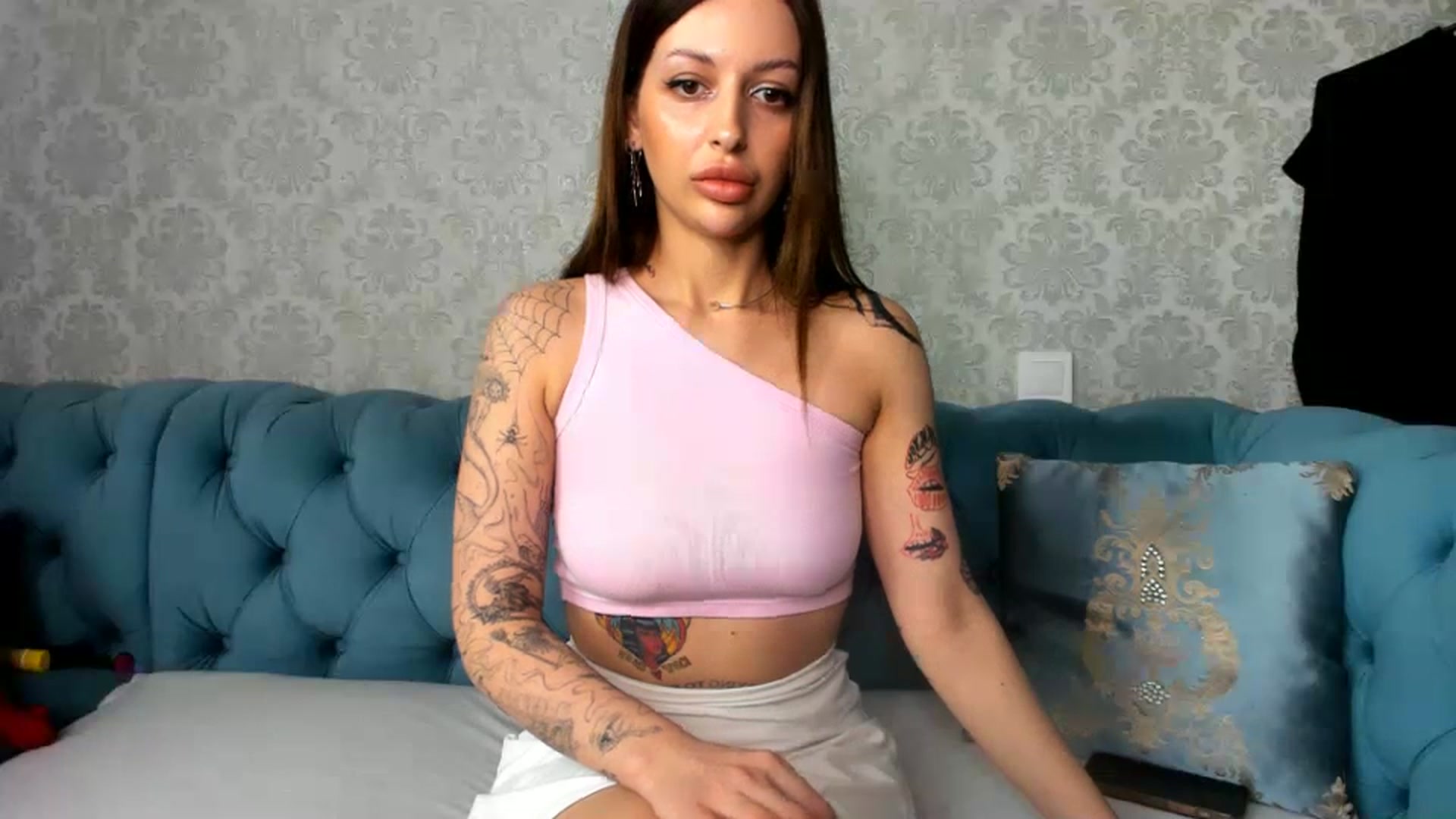 Gallery image thumbnail from Britney_Johns's myfreecams stream on, 03/28/2024, 12:10 image 16 of 20