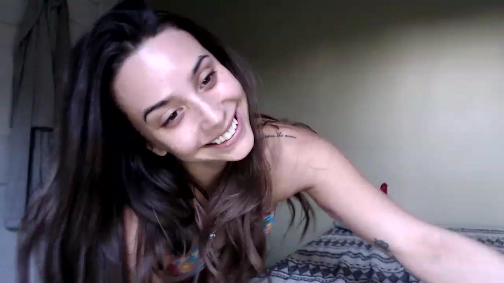 Gallery image thumbnail from BrittaniJade_'s myfreecams stream on, 11/19/2022, 24:29 image 18 of 20