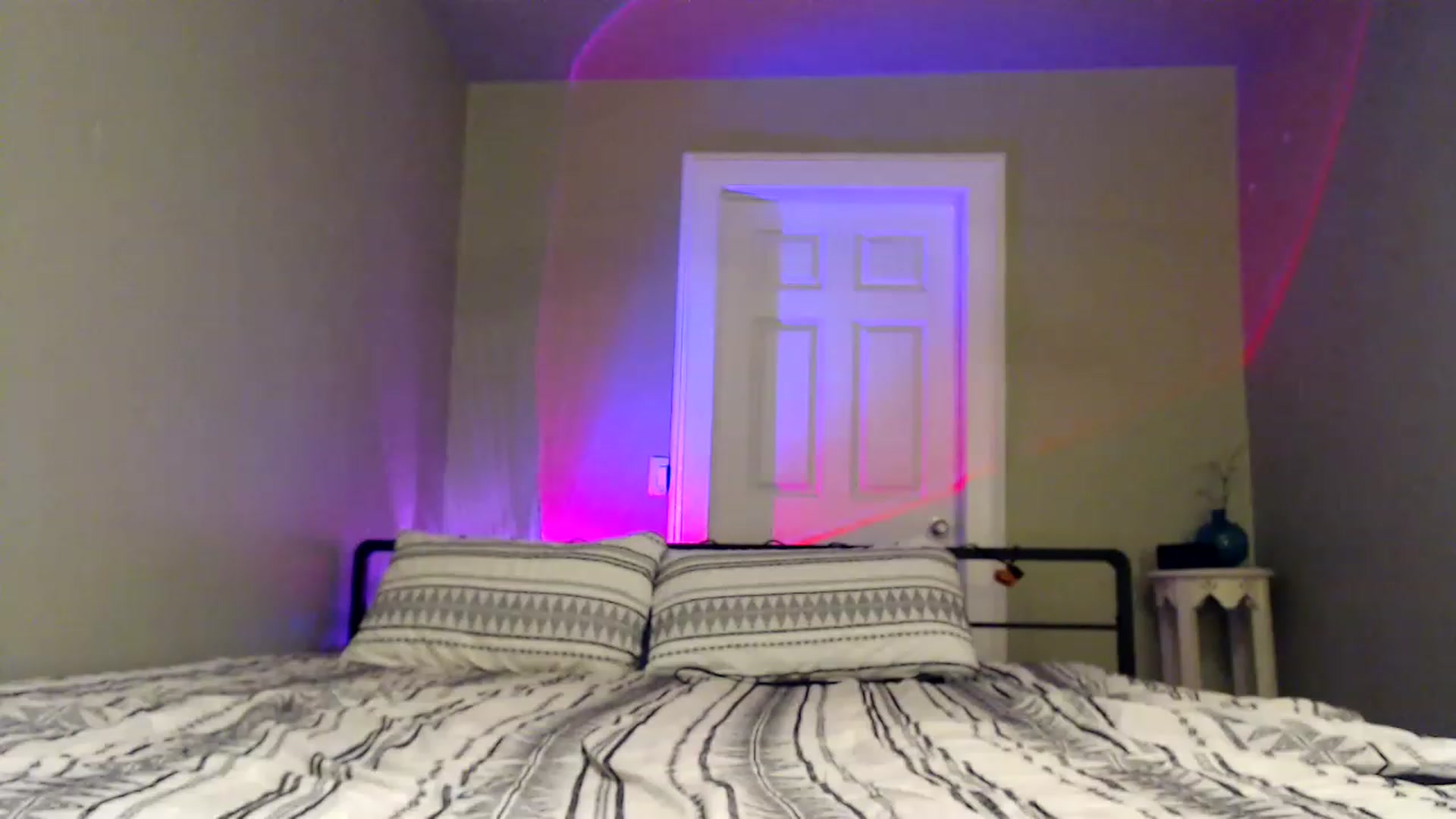 Gallery image thumbnail from BrittaniJade_'s myfreecams stream on, 11/19/2022, 06:06 image 5 of 20