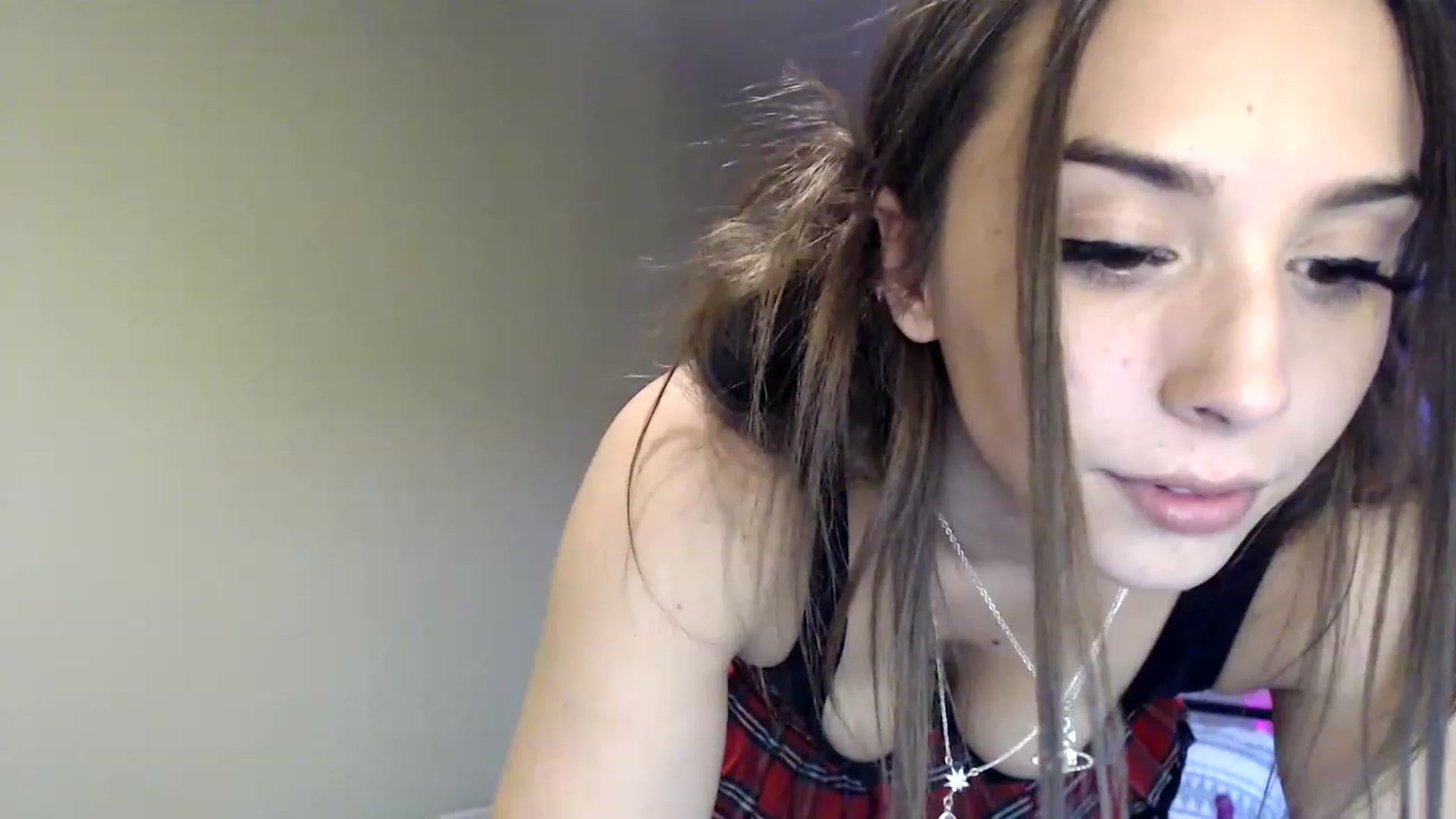 Gallery image thumbnail from BrittaniJade_'s myfreecams stream on, 11/28/2022, 24:51 image 7 of 20