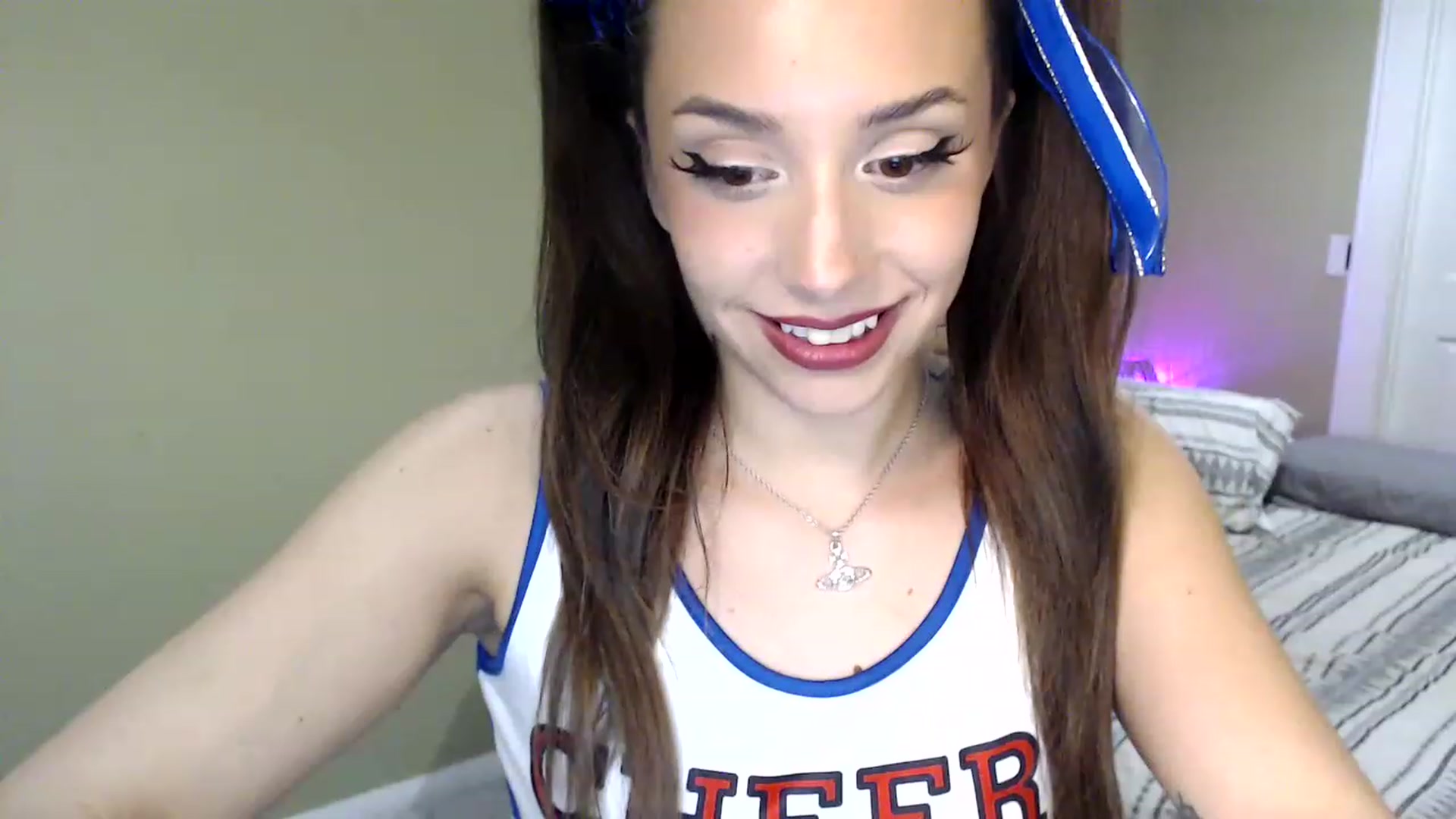 Gallery image thumbnail from BrittaniJade_'s myfreecams stream on, 12/28/2022, 06:20 image 7 of 20