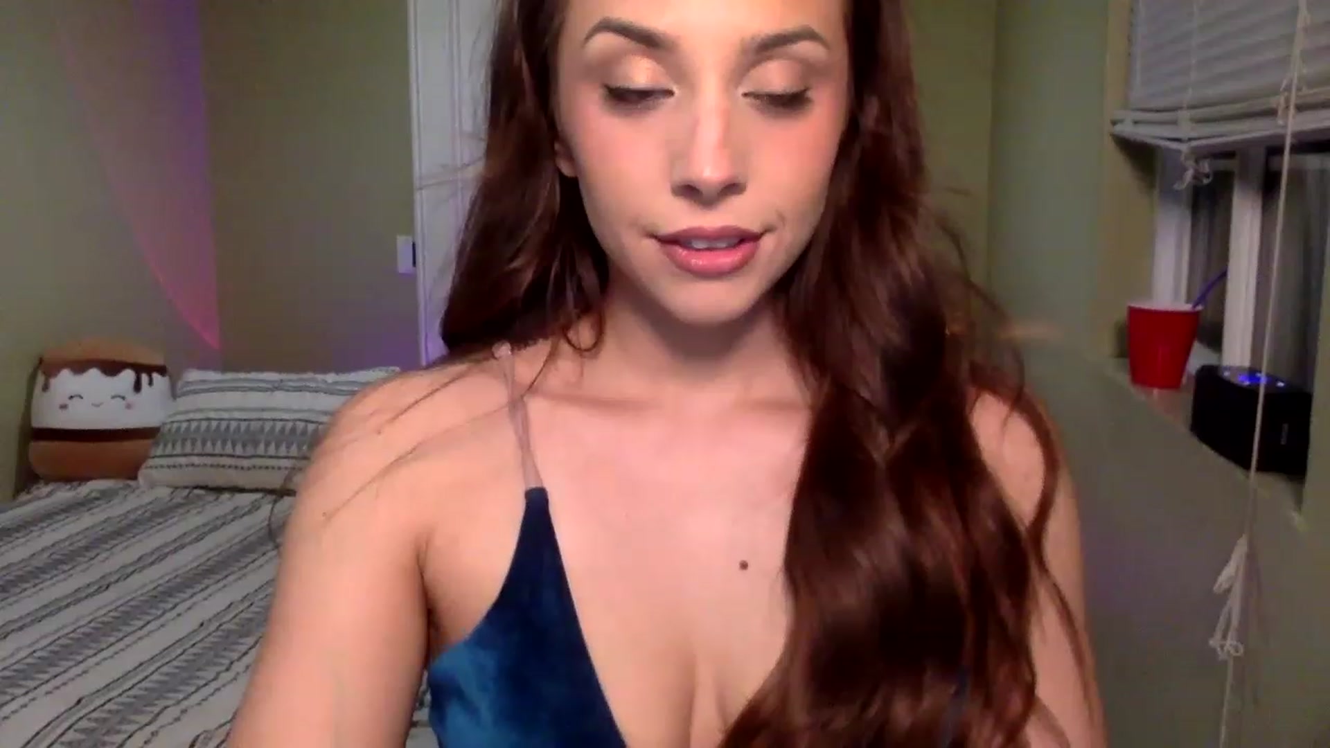 Gallery image thumbnail from BrittaniJade_'s myfreecams stream on, 01/13/2023, 04:59 image 2 of 20