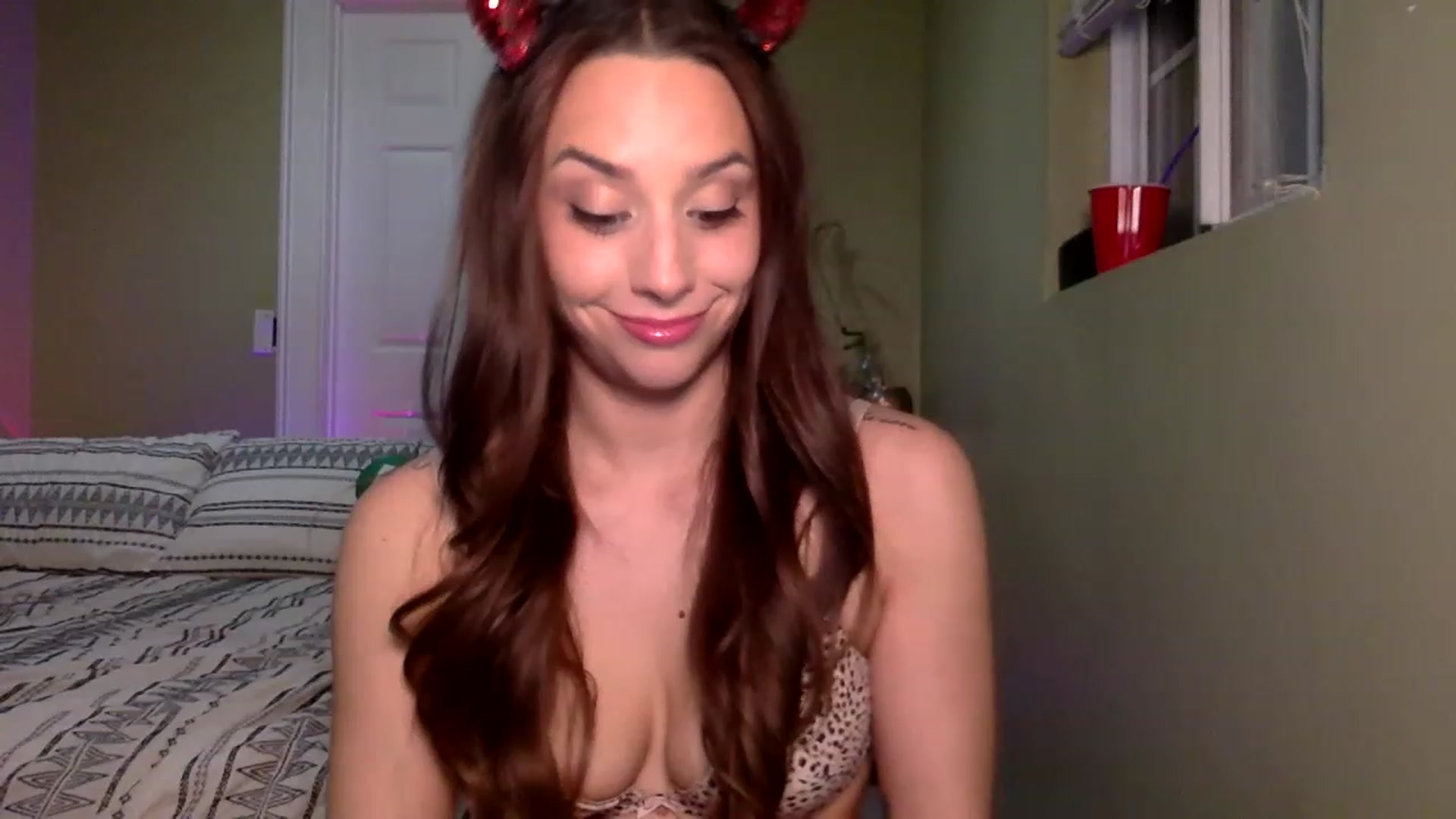 Gallery image thumbnail from BrittaniJade_'s myfreecams stream on, 01/13/2023, 04:59 image 19 of 20