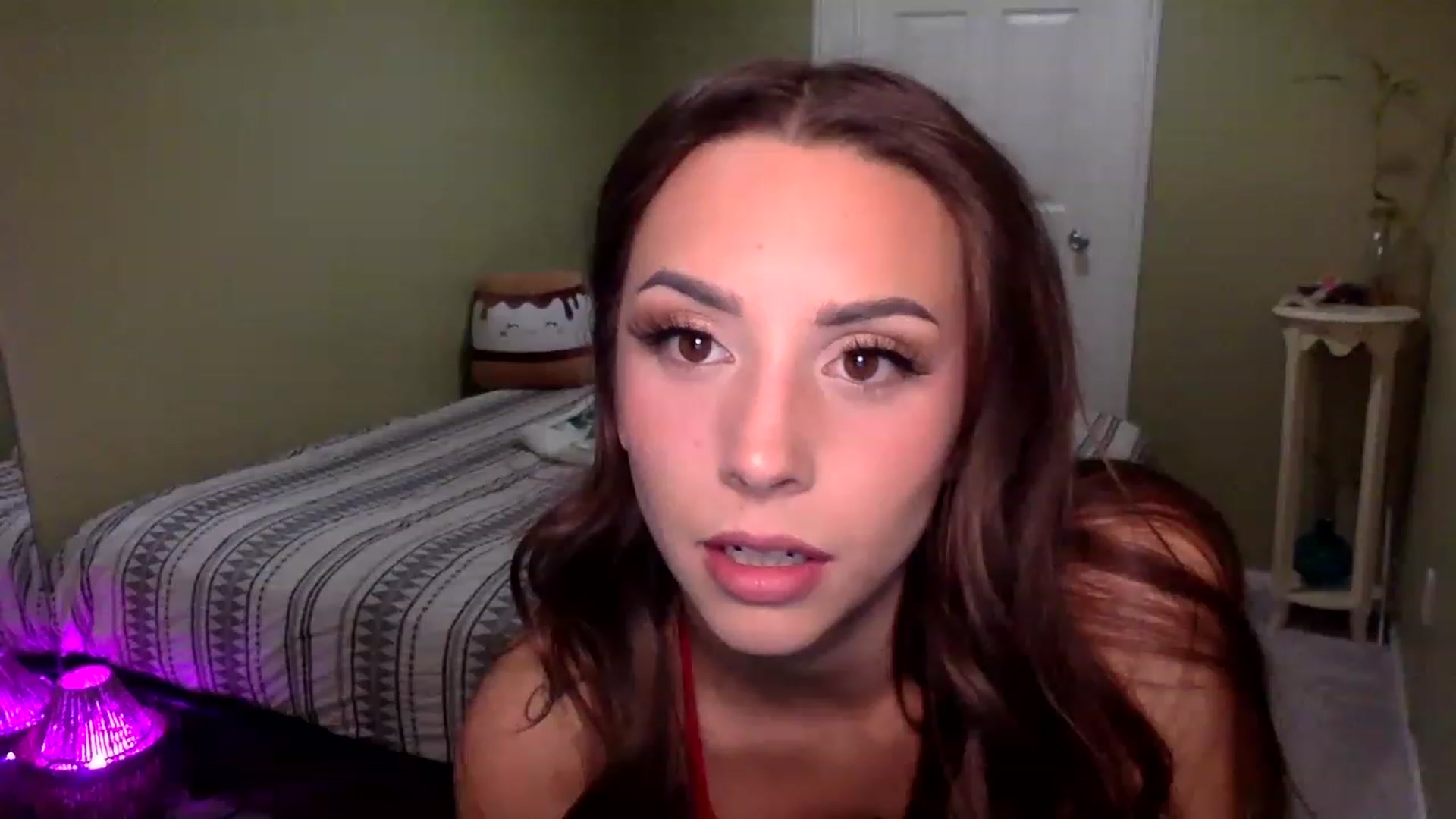 Gallery image thumbnail from BrittaniJade_'s myfreecams stream on, 02/06/2023, 04:27 image 11 of 20