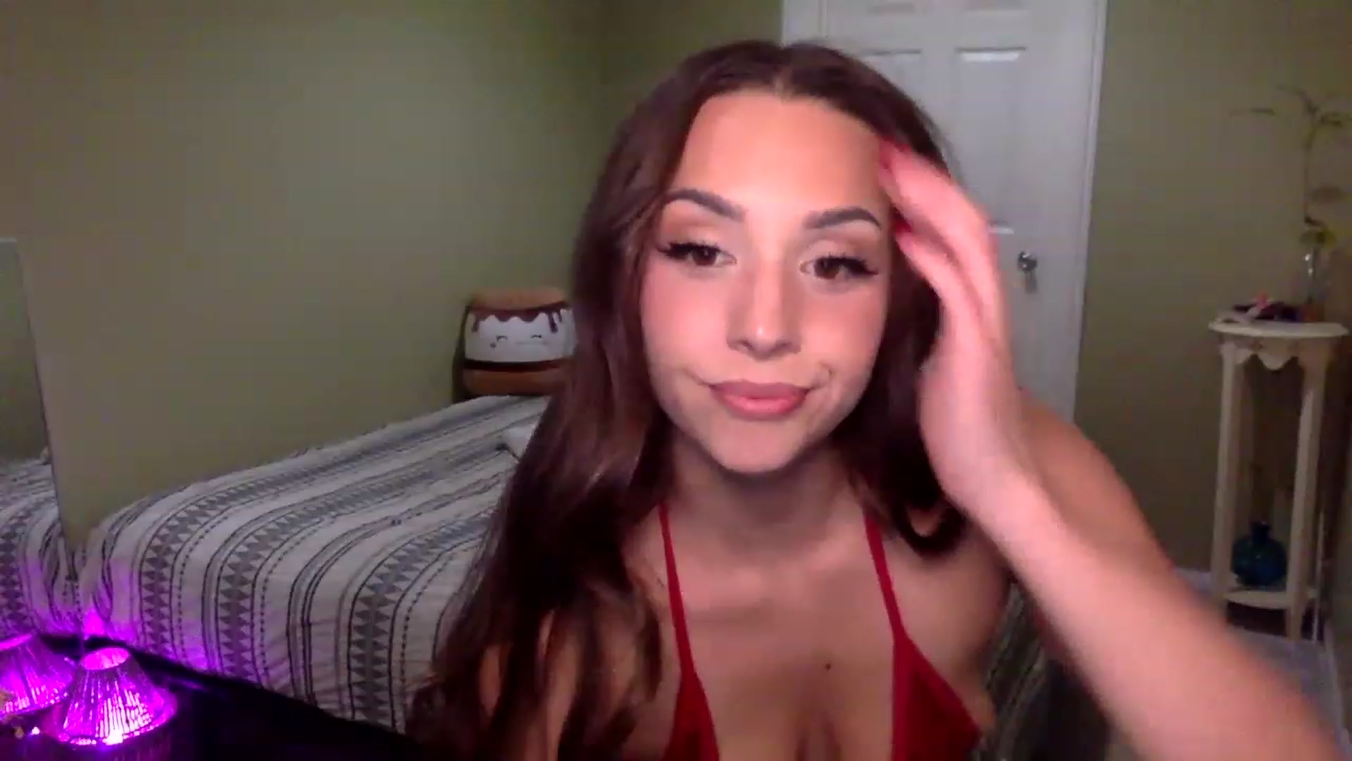 Gallery image thumbnail from BrittaniJade_'s myfreecams stream on, 02/06/2023, 04:27 image 4 of 20
