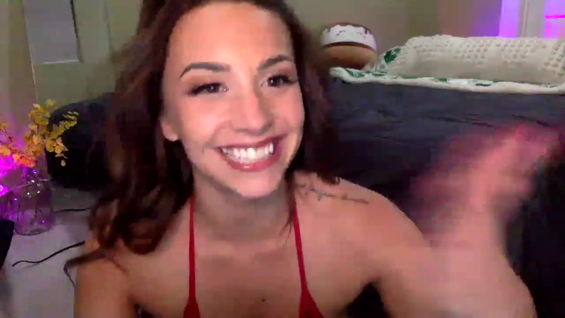 Gallery image thumbnail from BrittaniJade_'s myfreecams stream on, 02/06/2023, 07:37 image 17 of 20